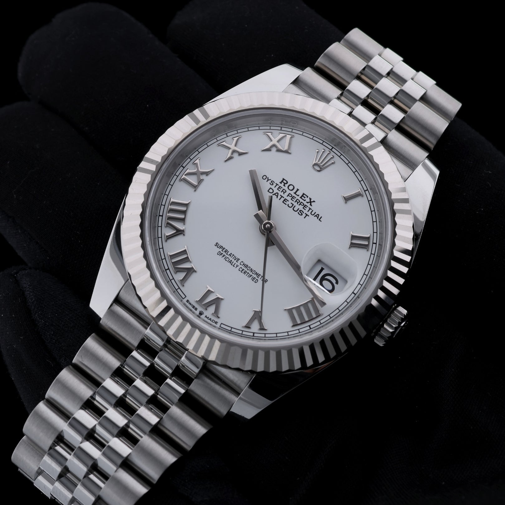 Rolex Datejust 41, Ref. 126334, White Roman Dial, Jubilee, 10 - 2022, B+P - LUXUHRIA