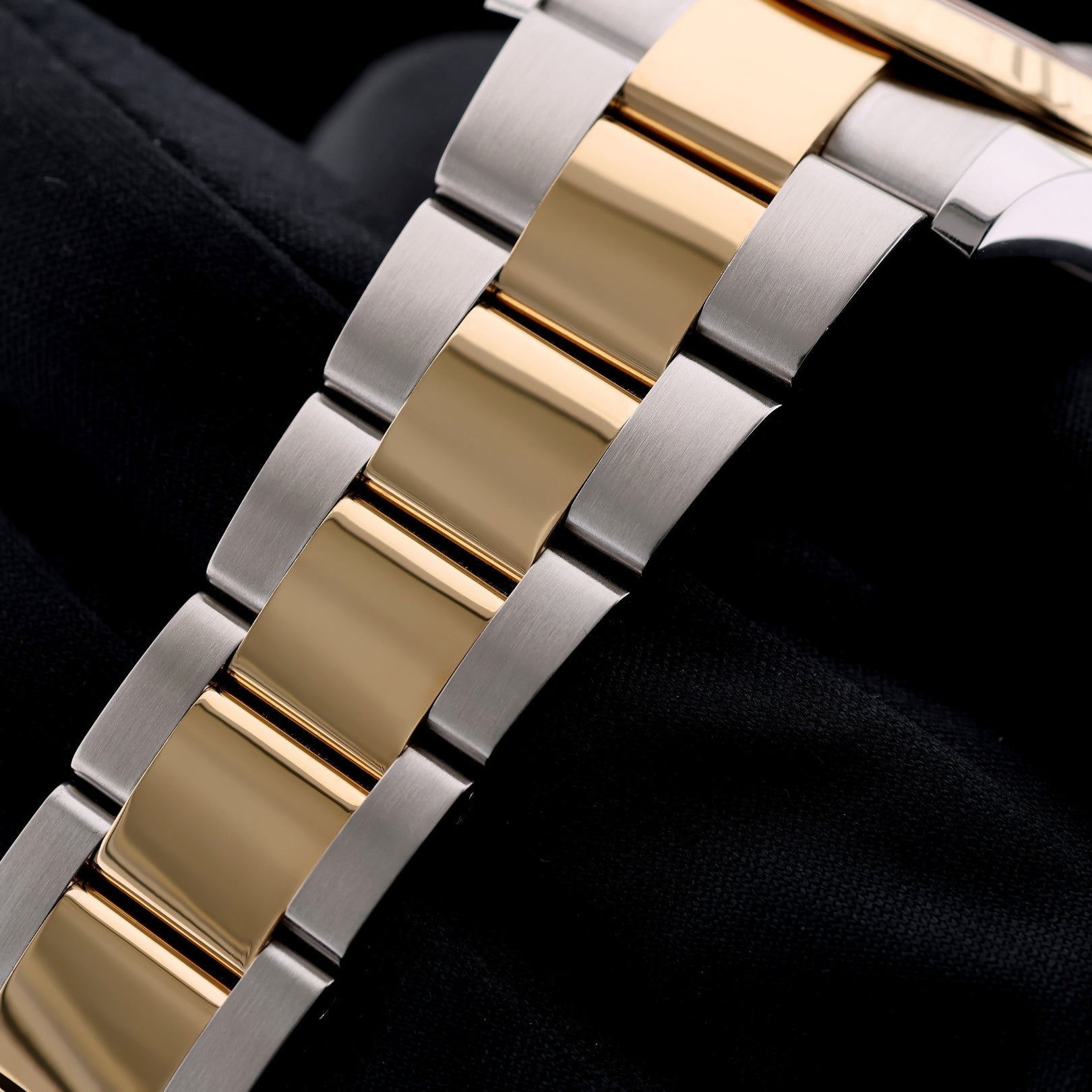 Rolex Datejust 41, Schwarz, Diamantindizes, Rolesor, Ref. 126333, B+P - LUXUHRIA