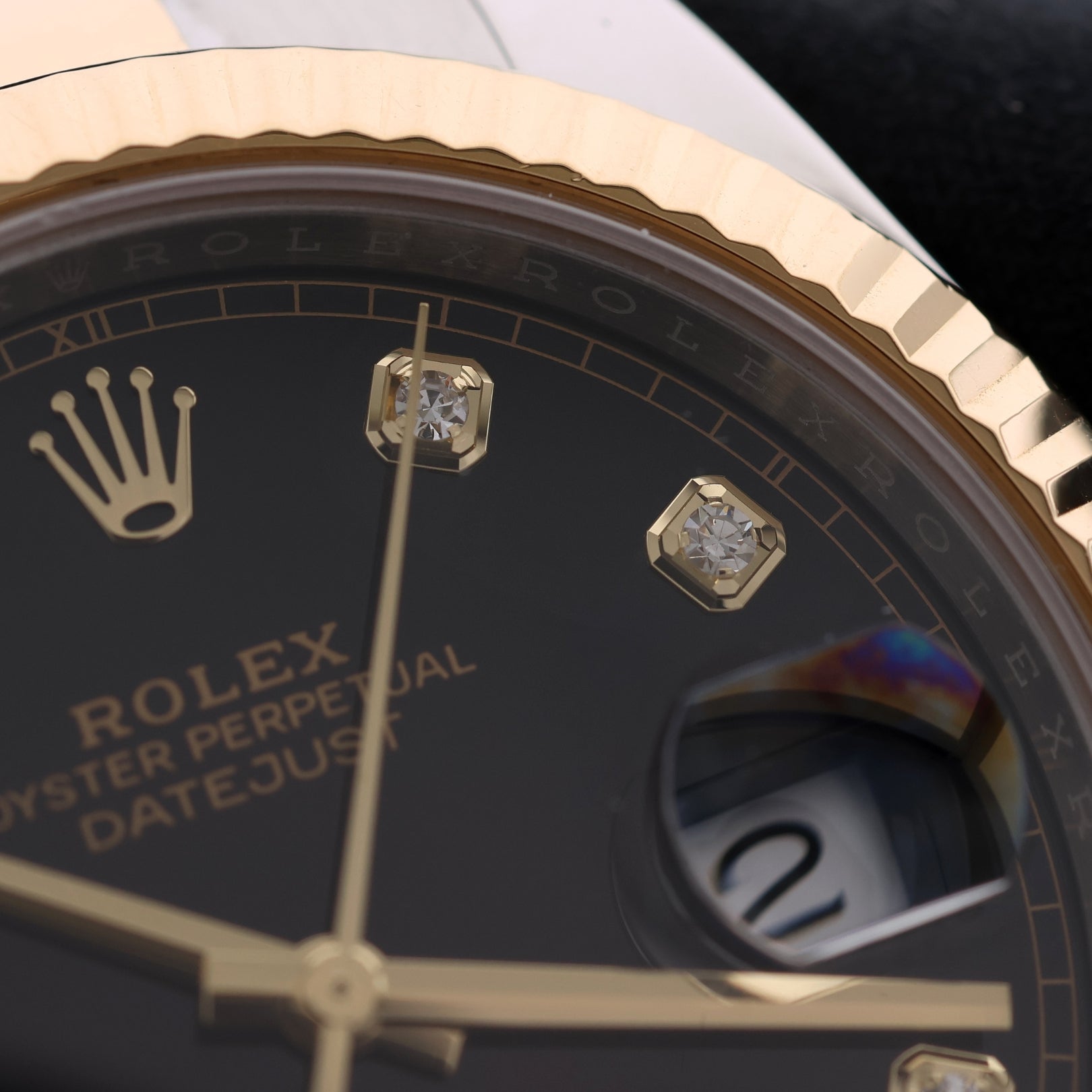 Rolex Datejust 41, Schwarz, Diamantindizes, Rolesor, Ref. 126333, B+P - LUXUHRIA
