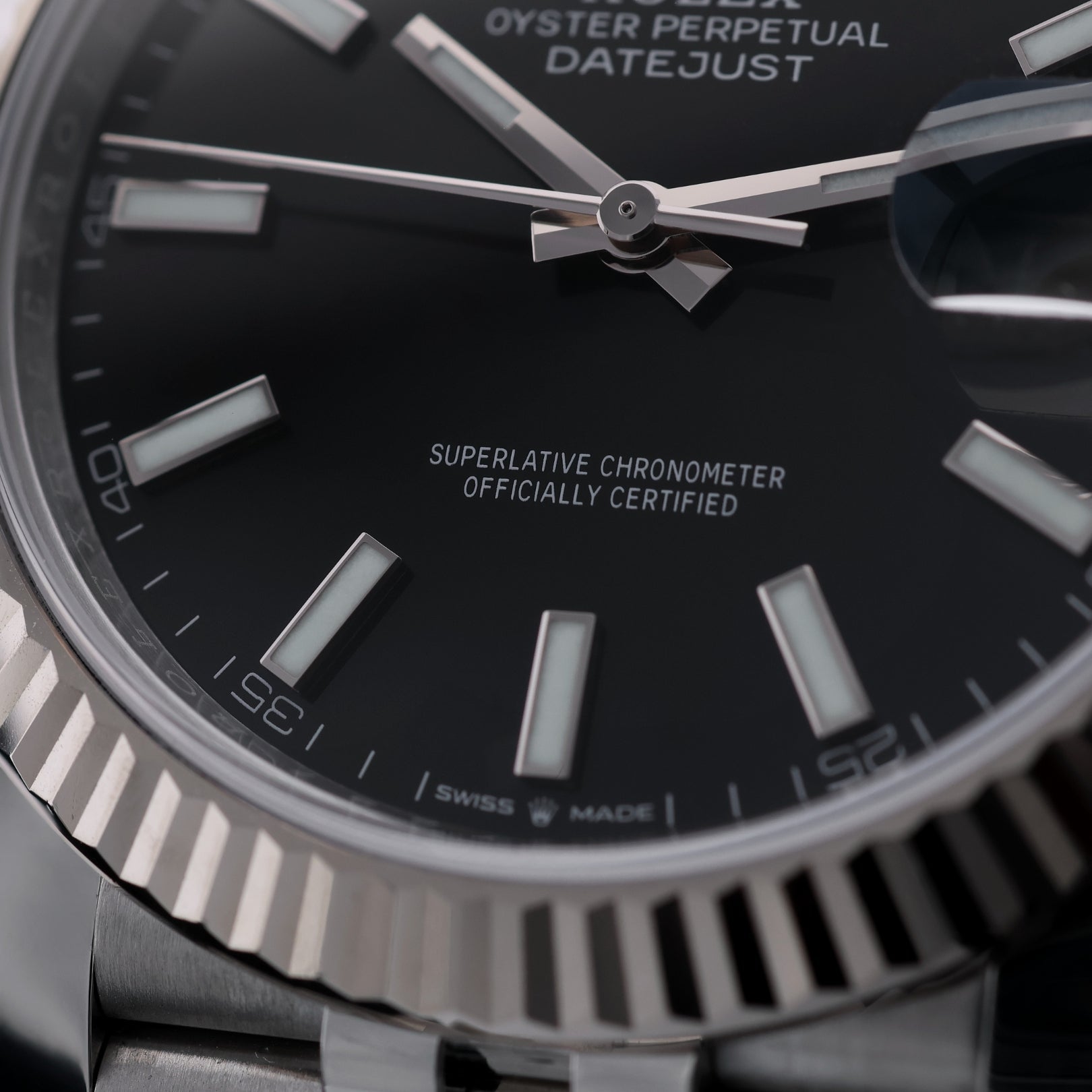 Rolex Datejust 41, Weissgold/Stahl, Schwarz, Jubilee - Armband, Ref. 126334, B+P - LUXUHRIA