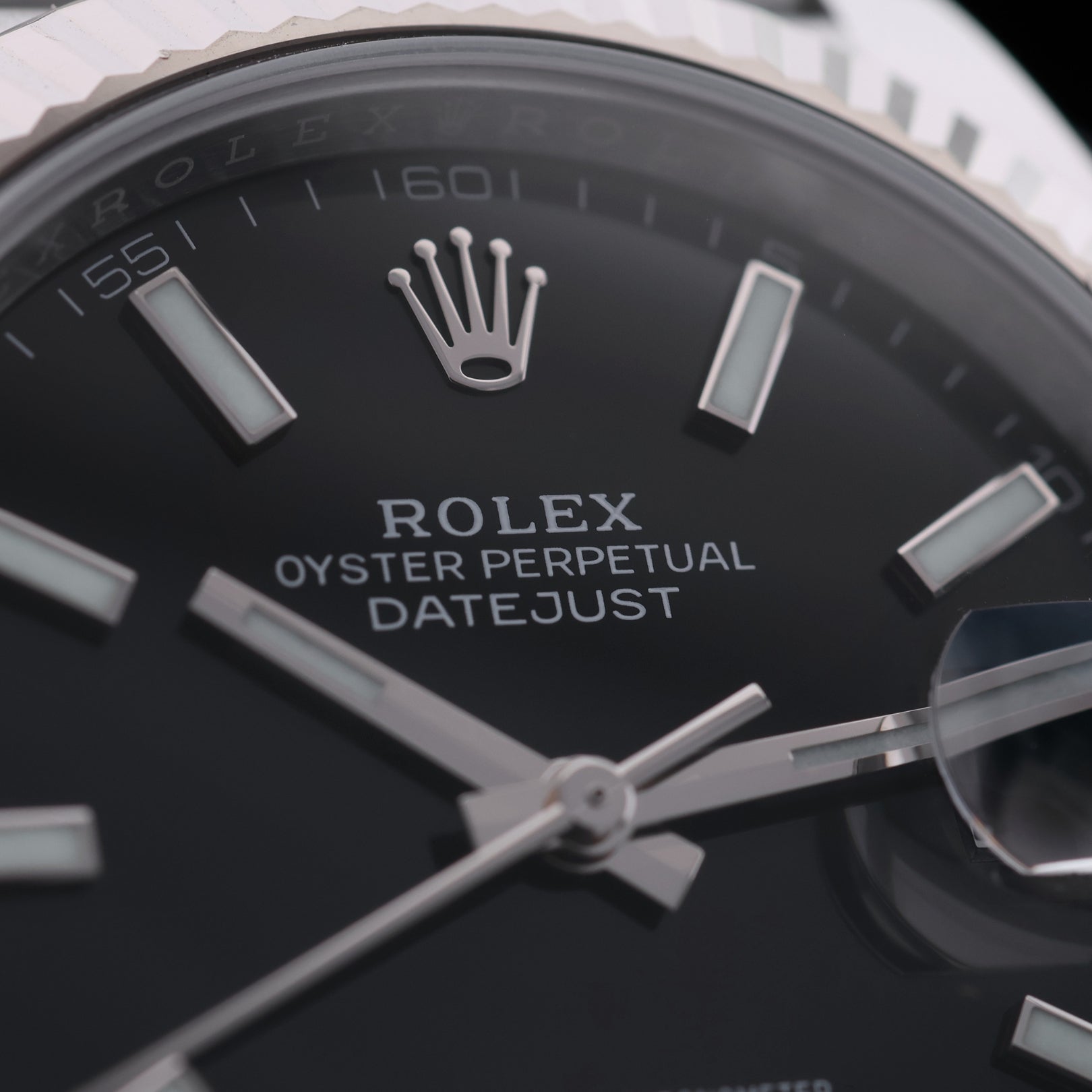 Rolex Datejust 41, Weissgold/Stahl, Schwarz, Jubilee - Armband, Ref. 126334, B+P - LUXUHRIA