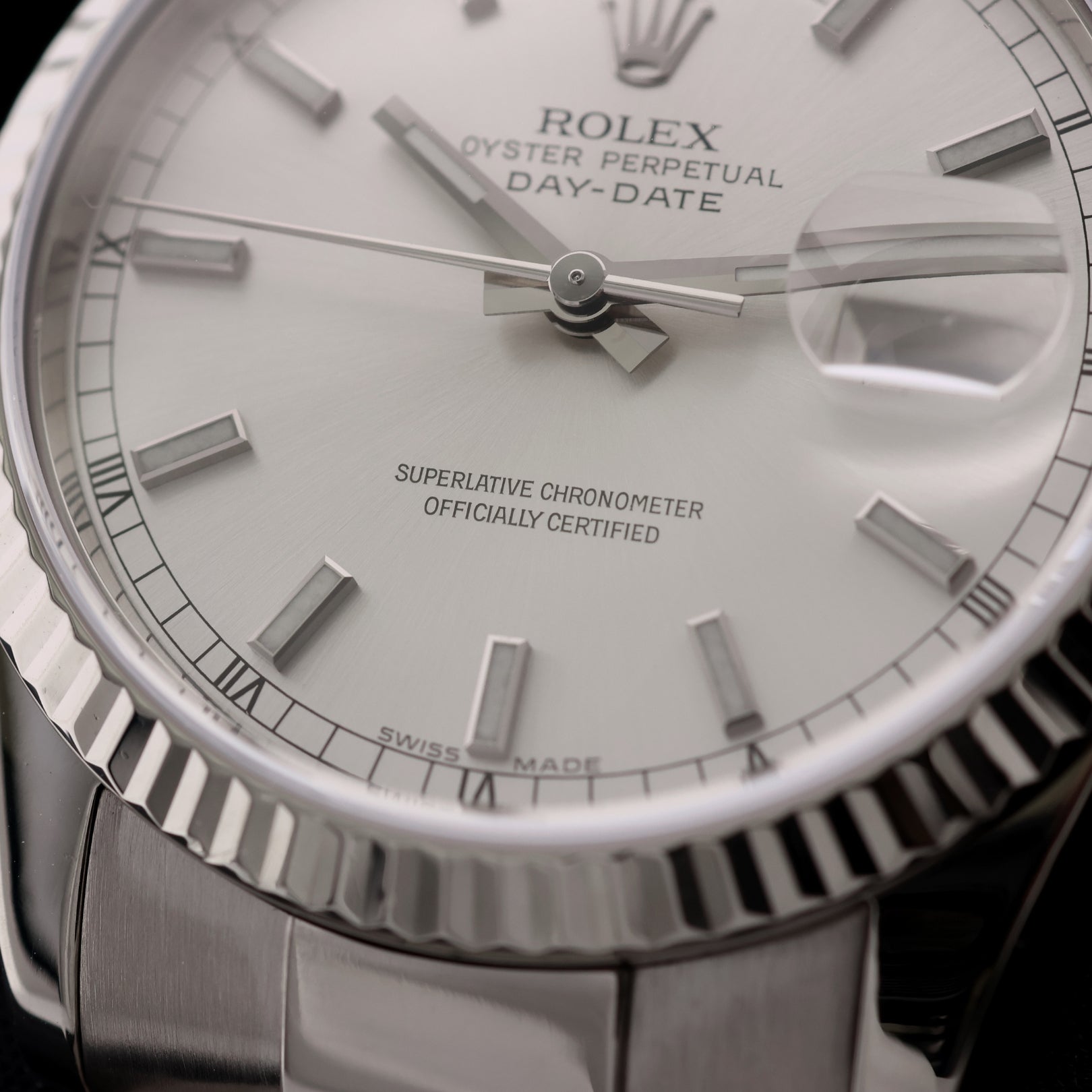 Rolex Day - Date 36, Whitegold, Silver Dial, Ref. 118239, mit Box+Rolex - Service - LUXUHRIA