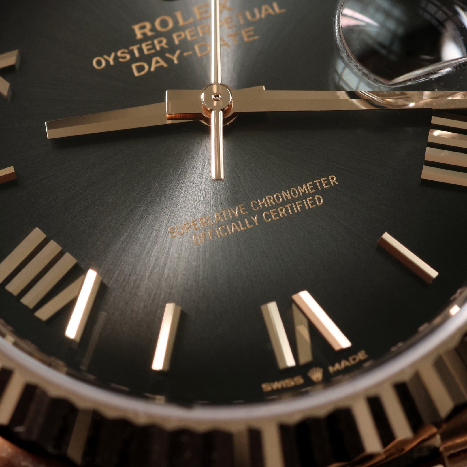 Rolex Day - Date 40, Ombre Grey Dial, Everose Gold, President Band, Ref. 228235, 07 - 2024, B+P - LUXUHRIA