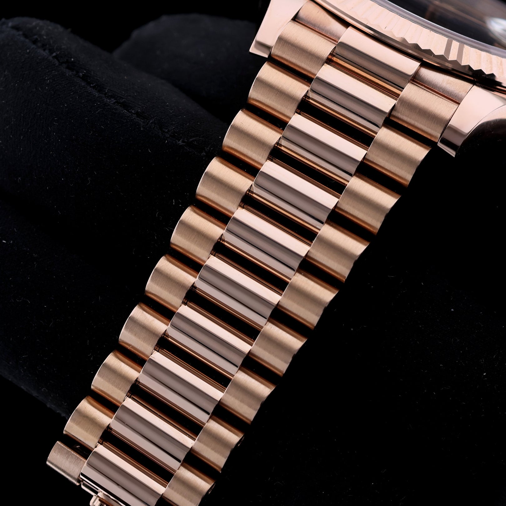 Rolex Day - Date Everose Gold, 12/2021, Eisenkiesel Dial, Ref. 228235, B+P - LUXUHRIA