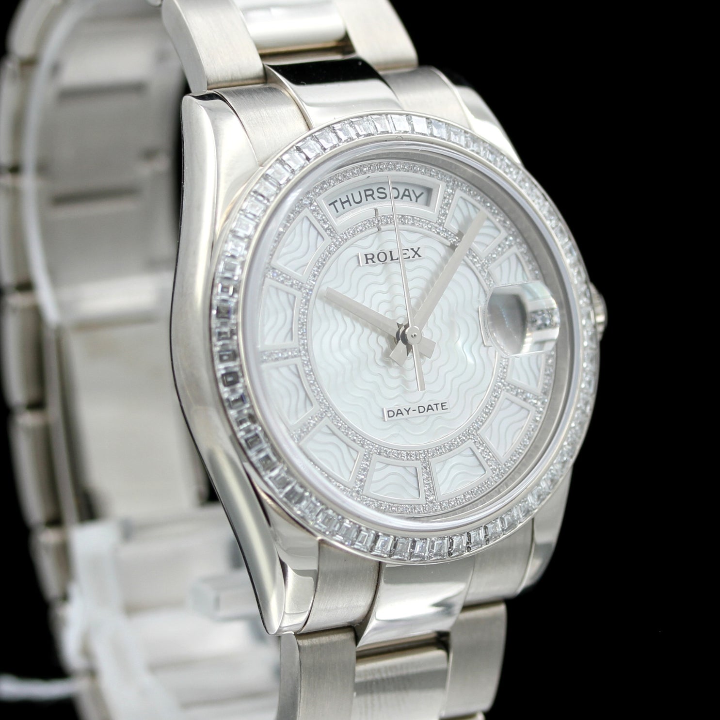 Rolex Day-Date, MOP, Diamanten Set, Perlmutt, 118399BR, LC100, Box+Pap. - LUXUHRIA