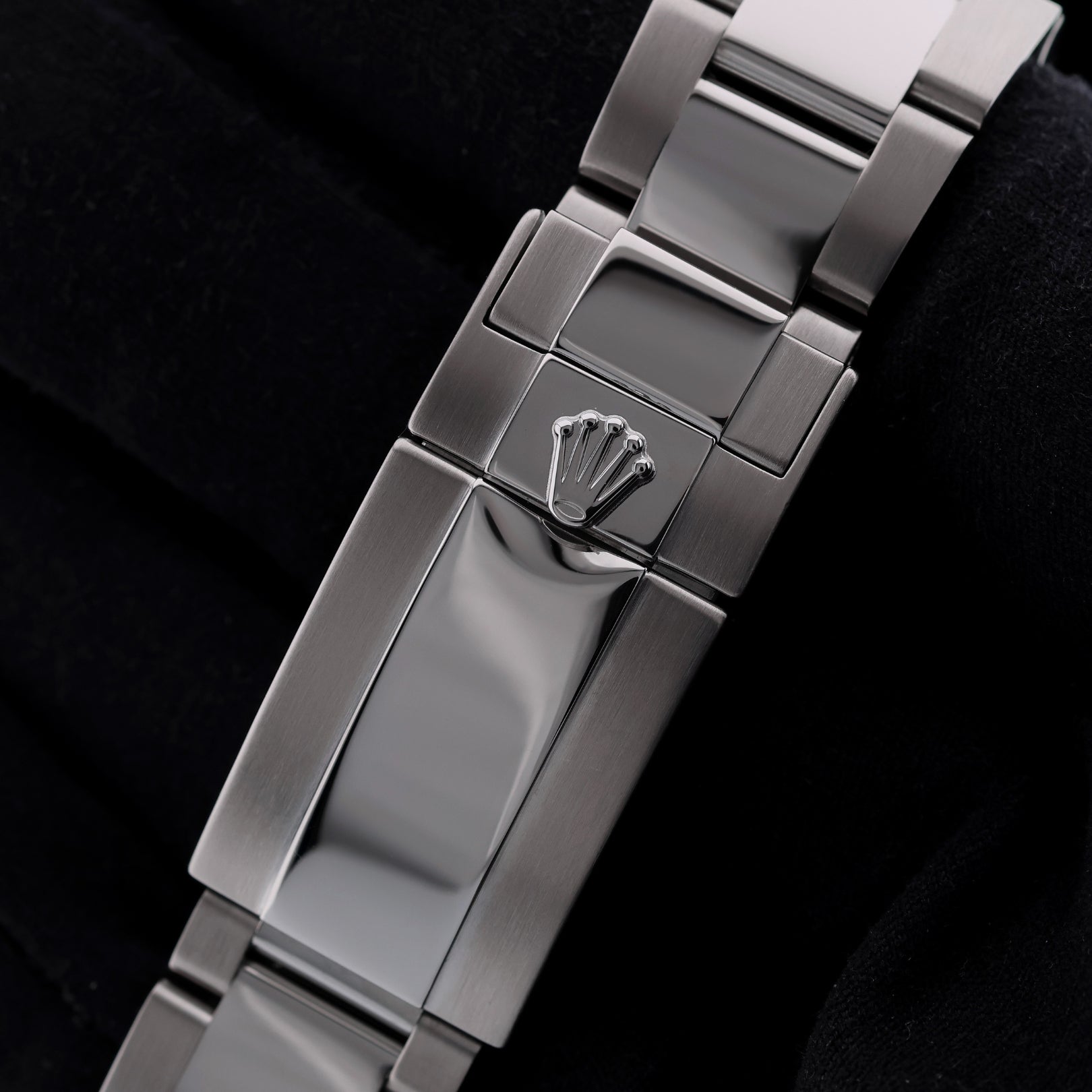 Rolex Daytona, Black Dial, LC 100, Ref. 116520, 05 - 2011, B+P - LUXUHRIA