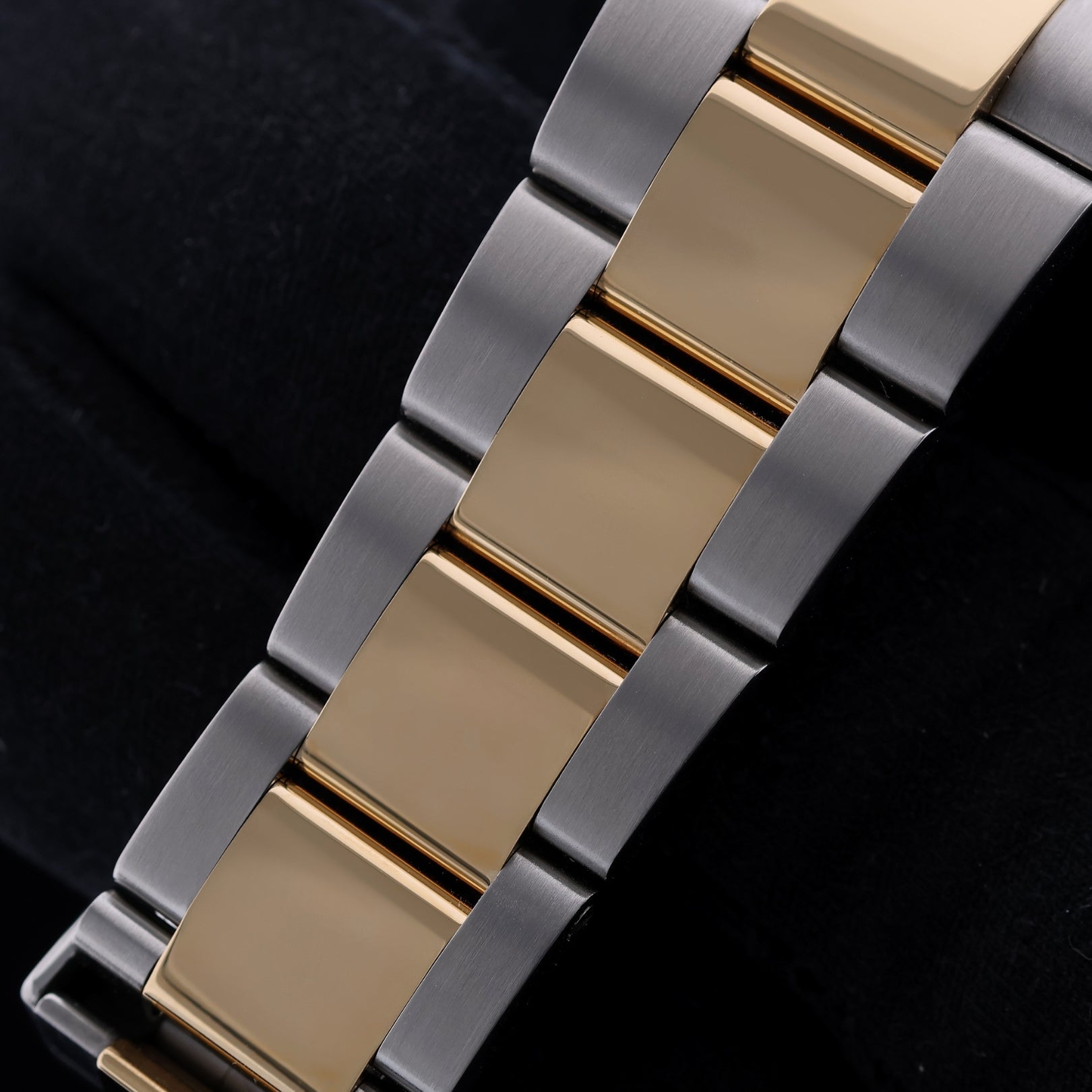 Rolex Daytona Cosmograph, Black Mother of Pearl Dial, Ref. 116503, 07 - 2019, B+P - LUXUHRIA