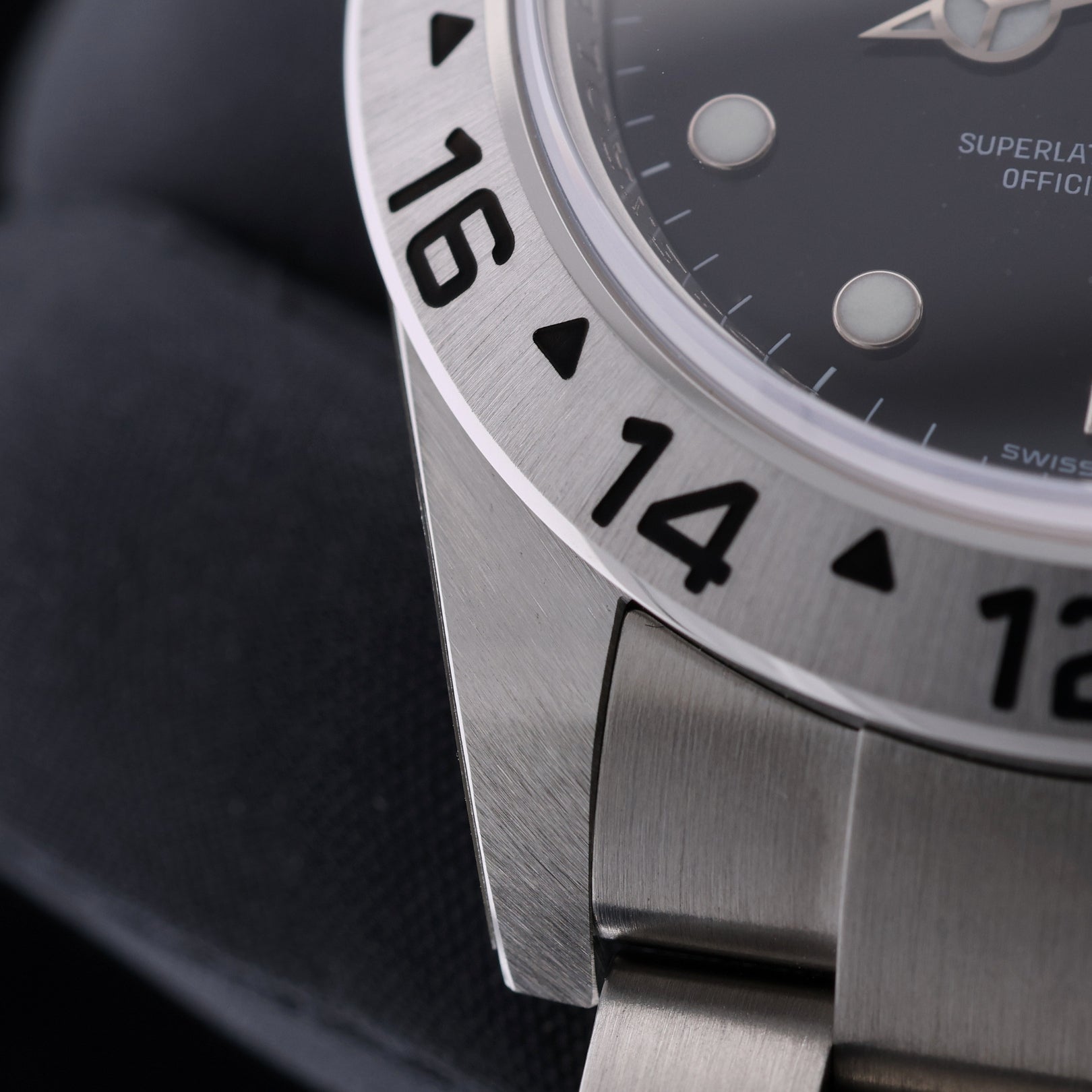 Rolex Explorer II, Black Dial, Fullsticker, Ref. 16570, 09 - 2010, B+P - LUXUHRIA
