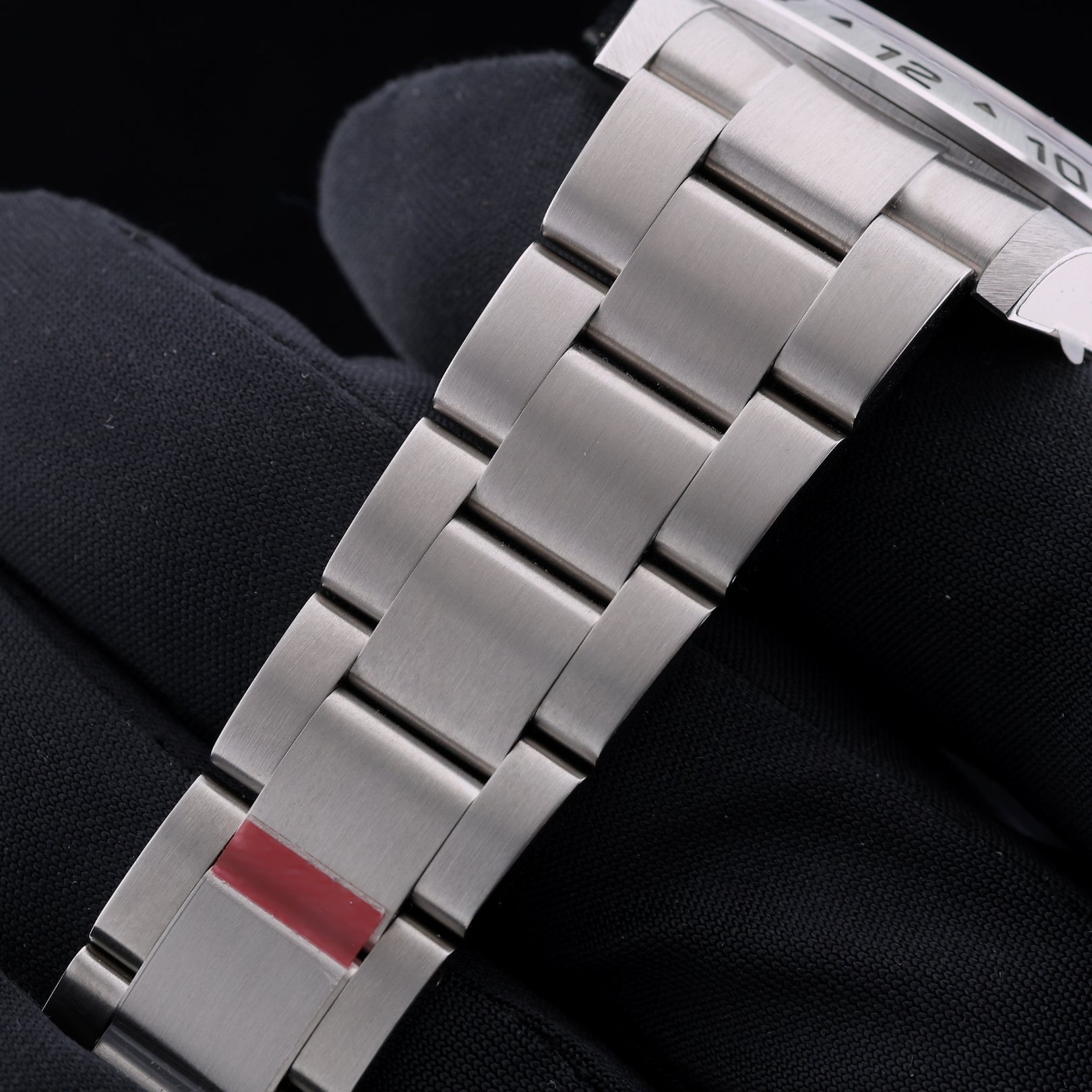 Rolex Explorer II, Black Dial, Fullsticker, Ref. 16570, 09 - 2010, B+P - LUXUHRIA