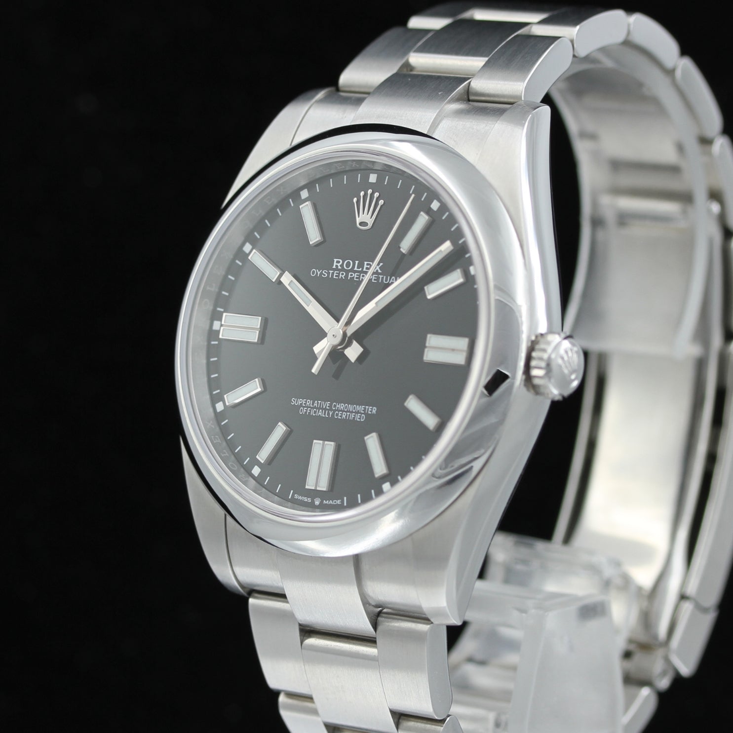 Rolex Oyster Perpetual 41, Black Dial, Ref. 124300, 11-2024, B+P - LUXUHRIA
