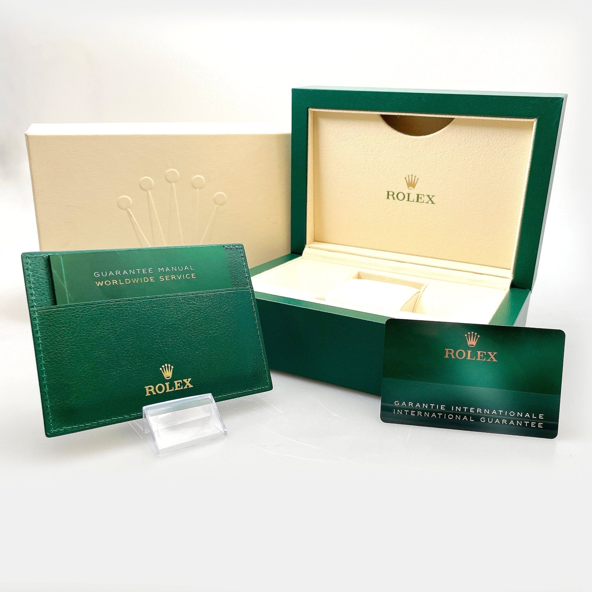 Rolex Oyster Perpetual 41, Black Dial, Ref. 124300, 11-2024, B+P - LUXUHRIA