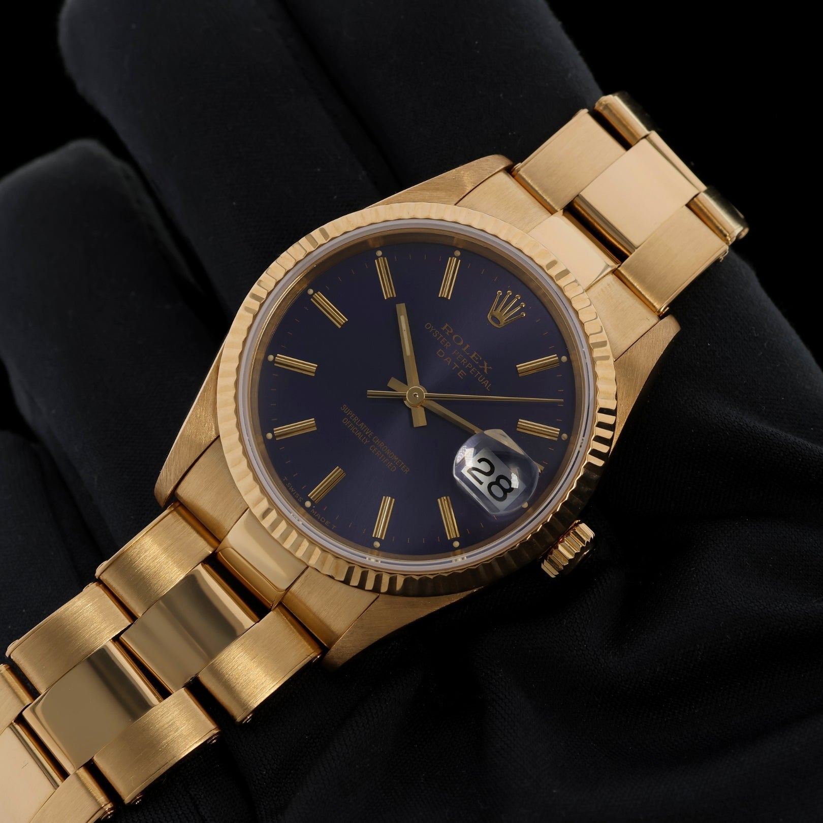 Rolex Oyster Perpetual Date 34 mm, Purple Blue Dial, T Swiss Made T, Vollgold, Ref. 15238, 02 - 1993, B+P - LUXUHRIA