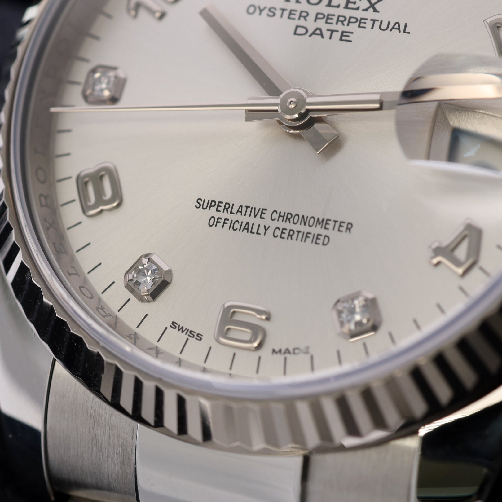 Rolex Oyster Perpetual Date, 34mm, Silver Diamond Dial, Ref. 115234, 05 - 2019, B+P - LUXUHRIA