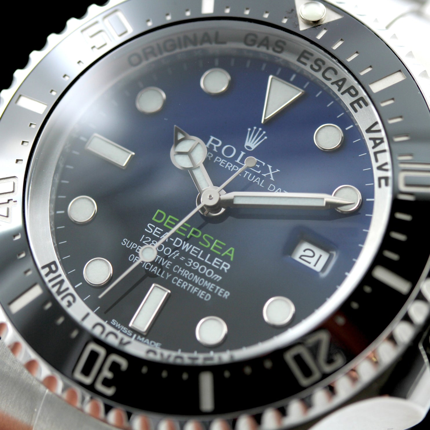 Rolex Sea - Dweller Deepsea James Cameron, 44mm, Ref. 116660, 10 - 2017, B+P - LUXUHRIA
