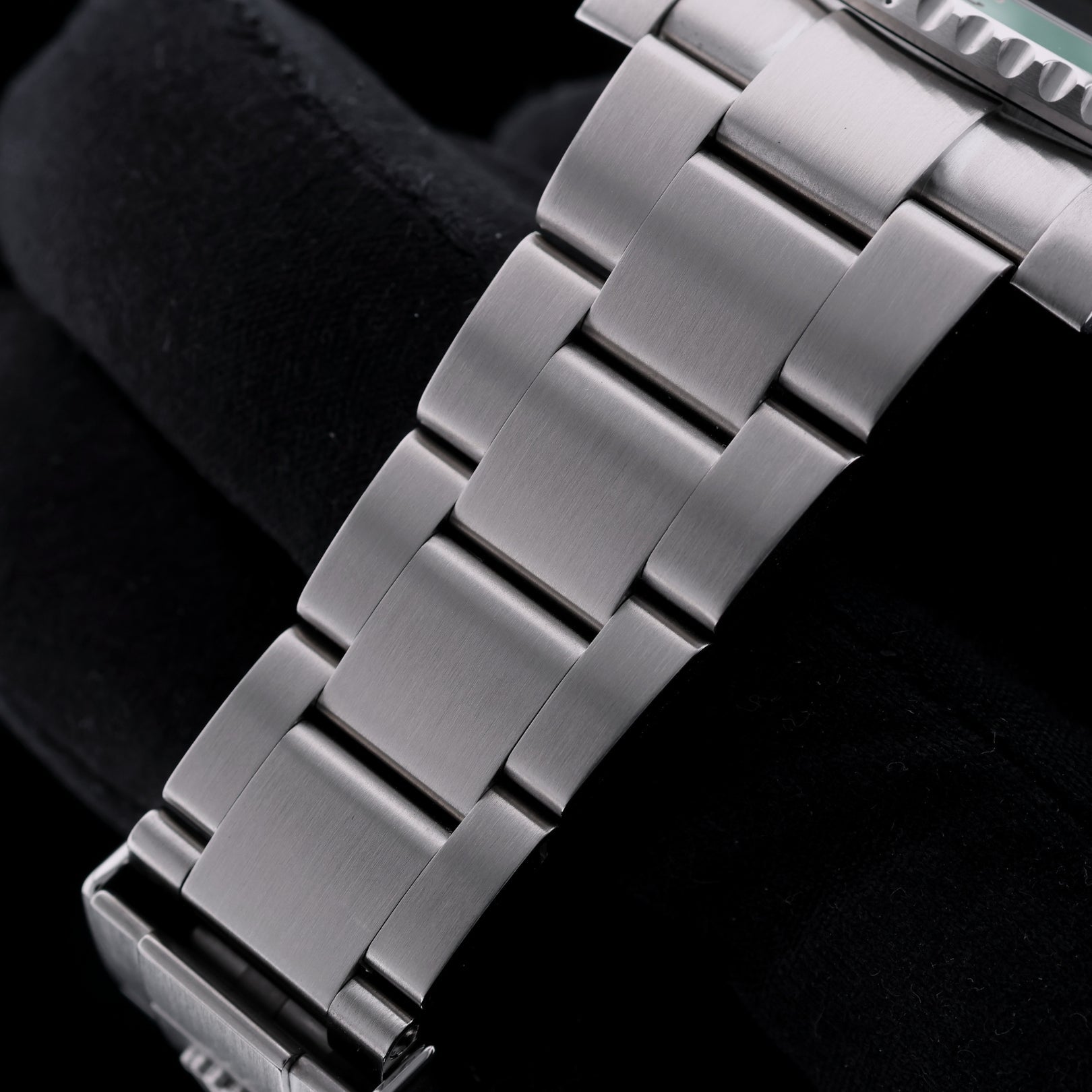 Rolex Submariner Date "Hulk" 40mm, Grün Keramic, Ref. 116610LV, 2020, B+P - LUXUHRIA