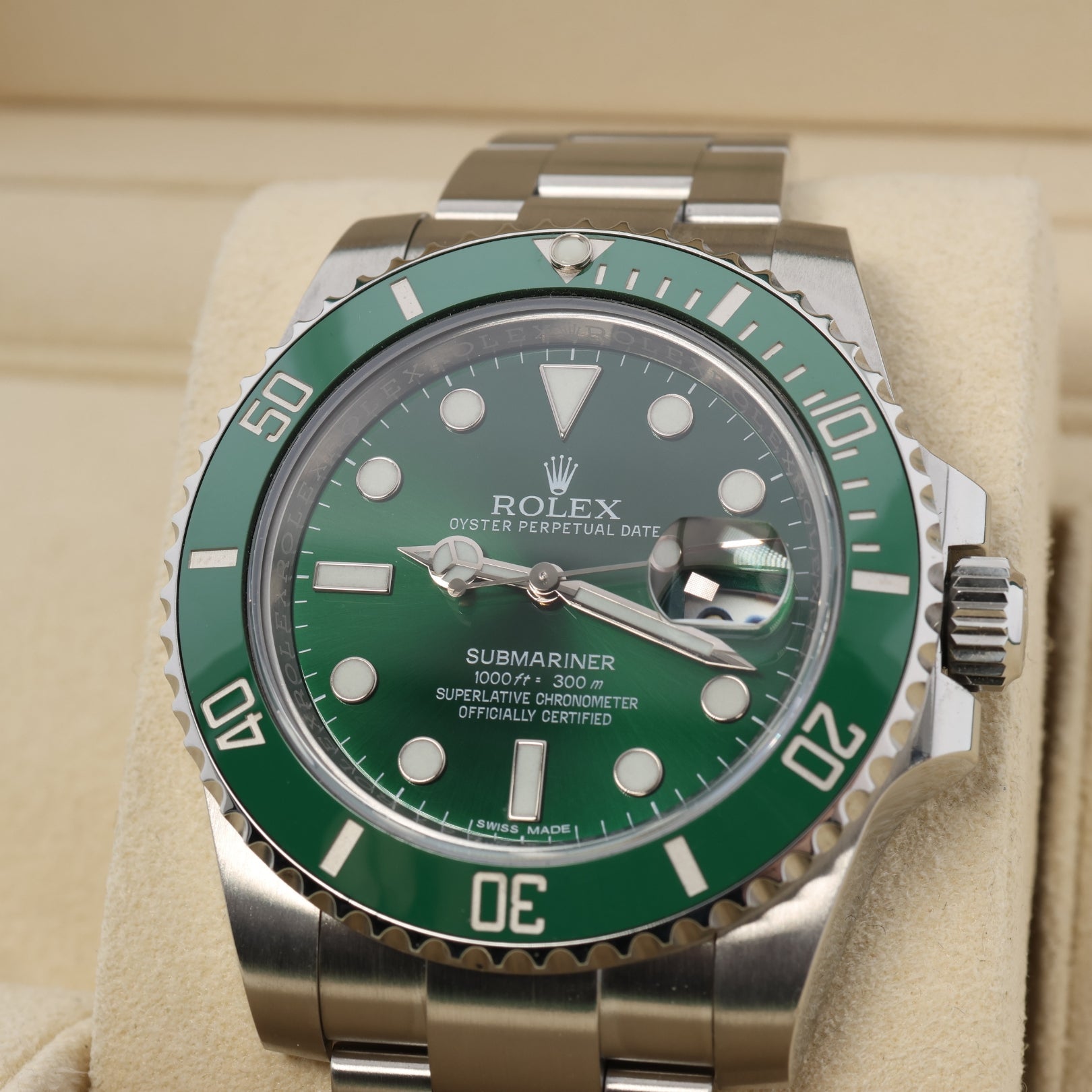Rolex Submariner Date "Hulk" 40mm, Grün Keramic, Ref. 116610LV, 2020, B+P - LUXUHRIA