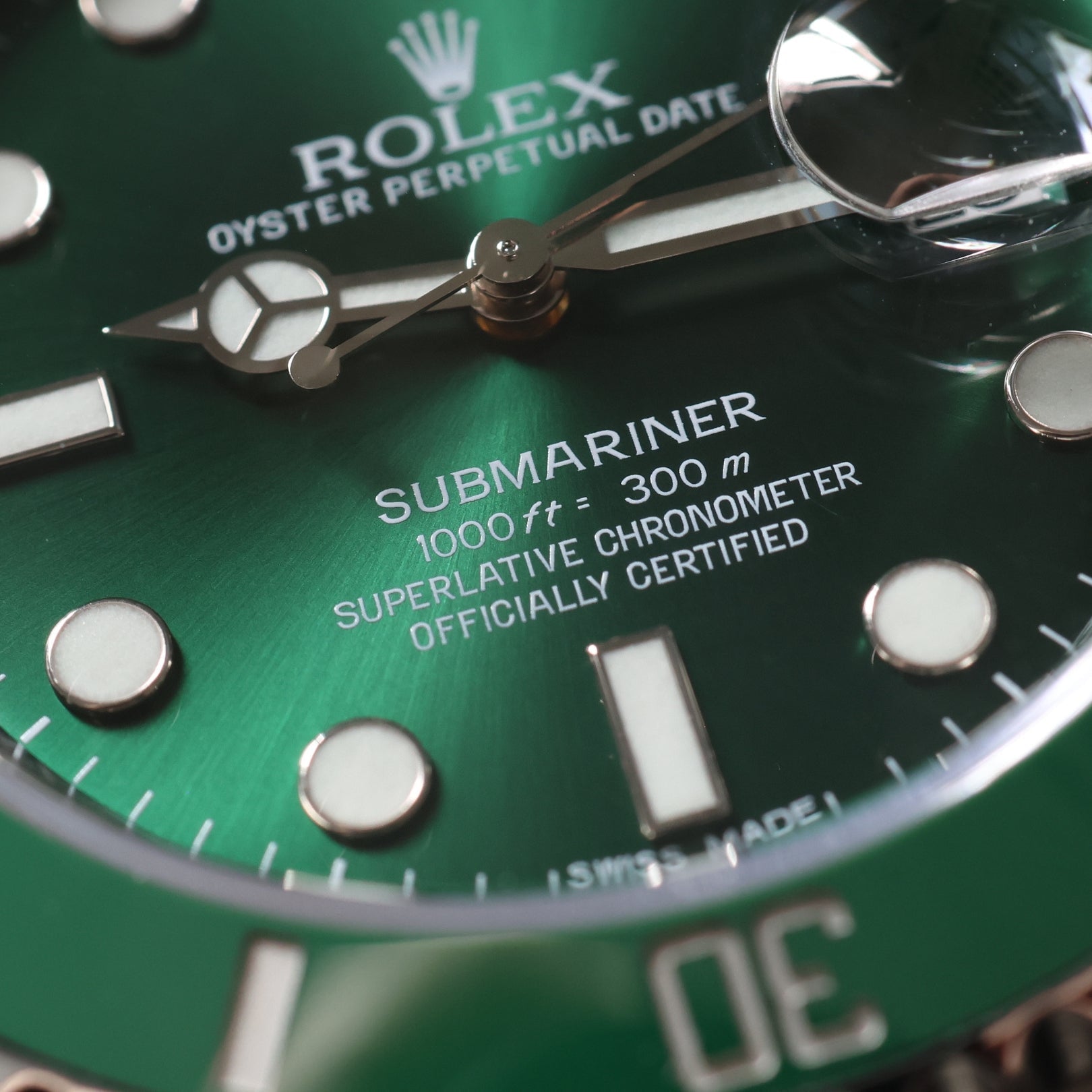 Rolex Submariner Date "Hulk" 40mm, Grün Keramic, Ref. 116610LV, 2020, B+P - LUXUHRIA