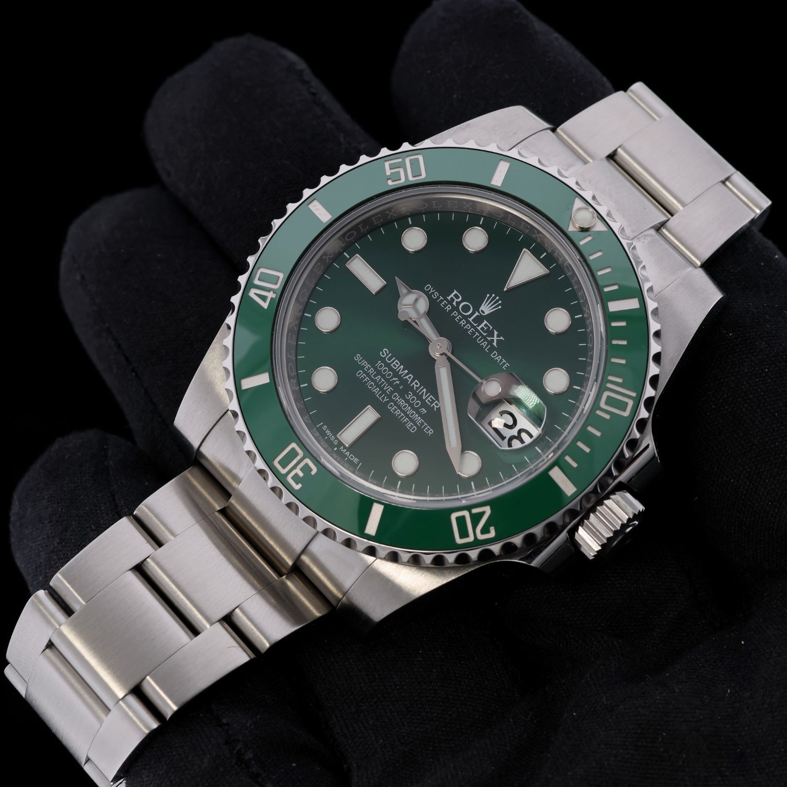 Rolex Submariner Date "Hulk" 40mm, Grün Keramic, Ref. 116610LV, 2020, B+P - LUXUHRIA