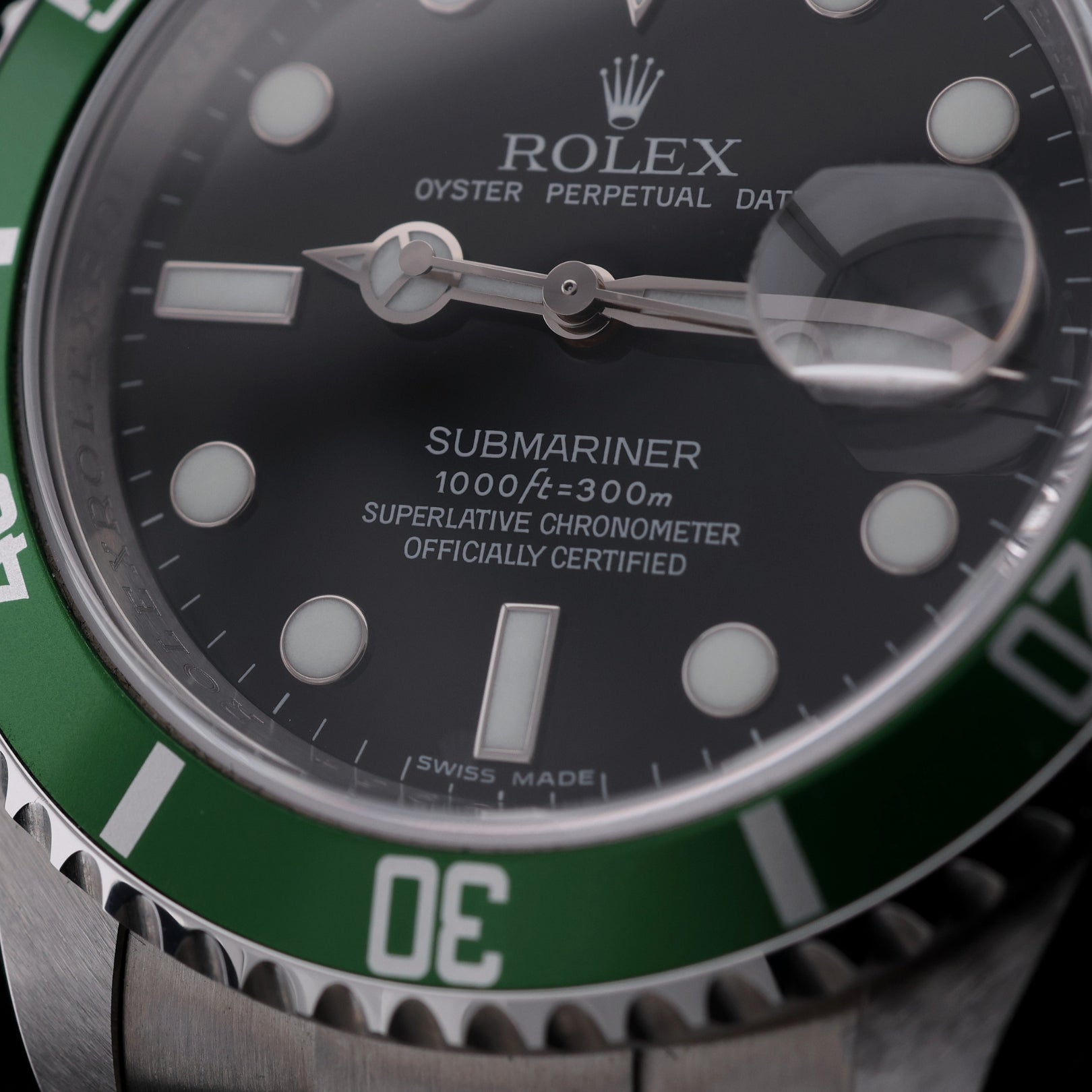 Rolex Submariner Date, "Kermit", Full-Sticker, Ref. 16610LV, 12-2010, B+P - LUXUHRIA