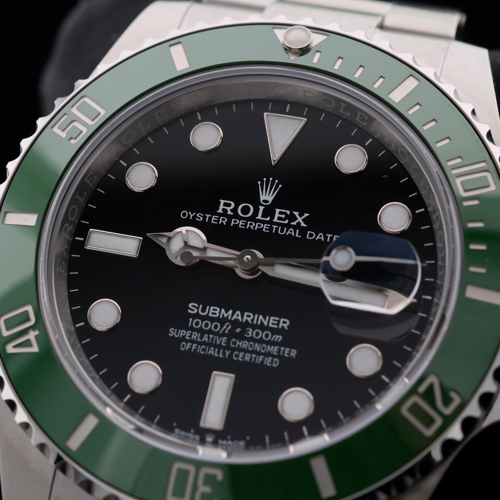 Rolex Submariner Date, "Starbucks", 41mm, LC100, Ref. 126610LV, Starbucks, 09-2023, B+P - LUXUHRIA