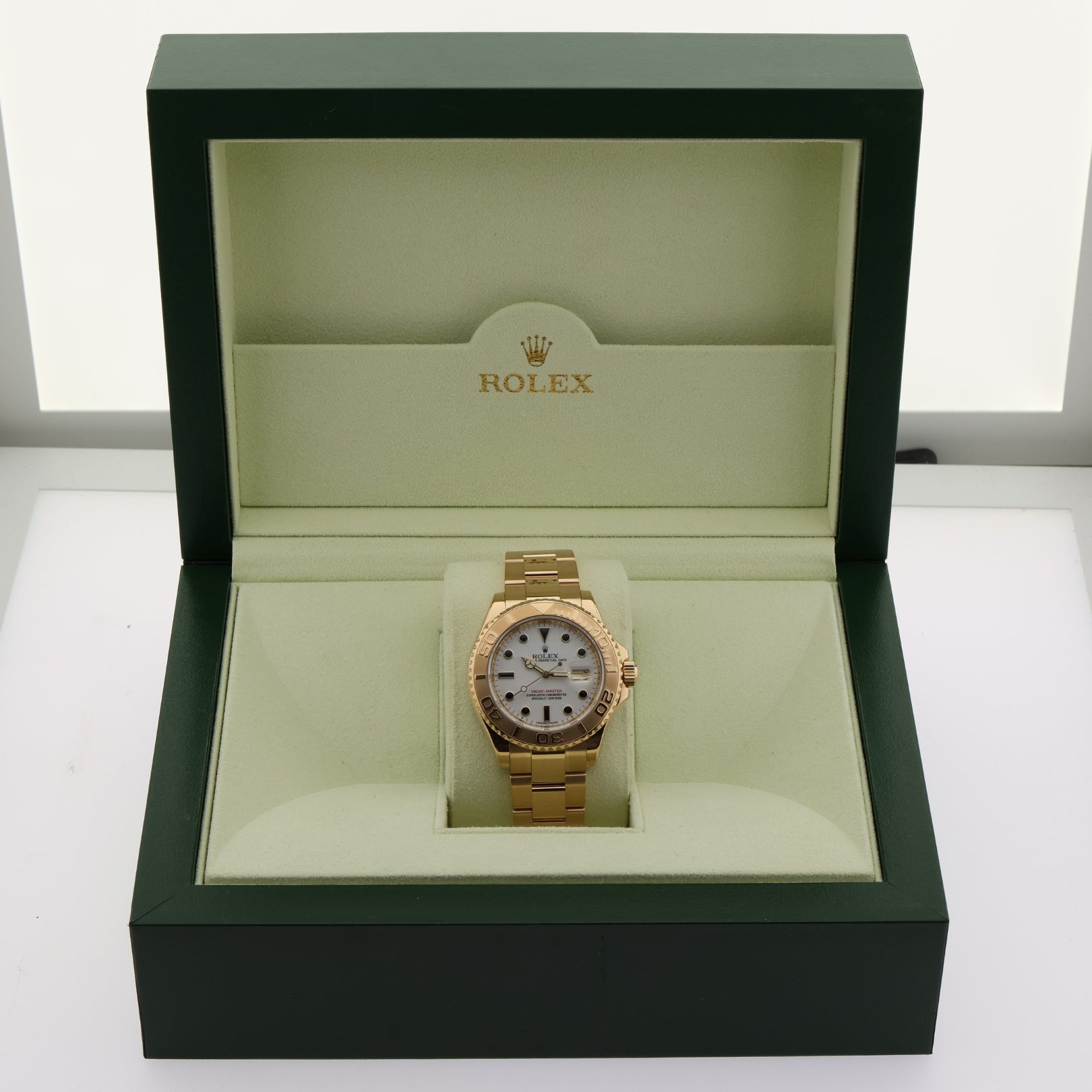 Rolex Yachtmaster 40, Gelbgold, Erstkaufrechnung, Z - Serie, Ref. 16628, 2011, B+P - LUXUHRIA