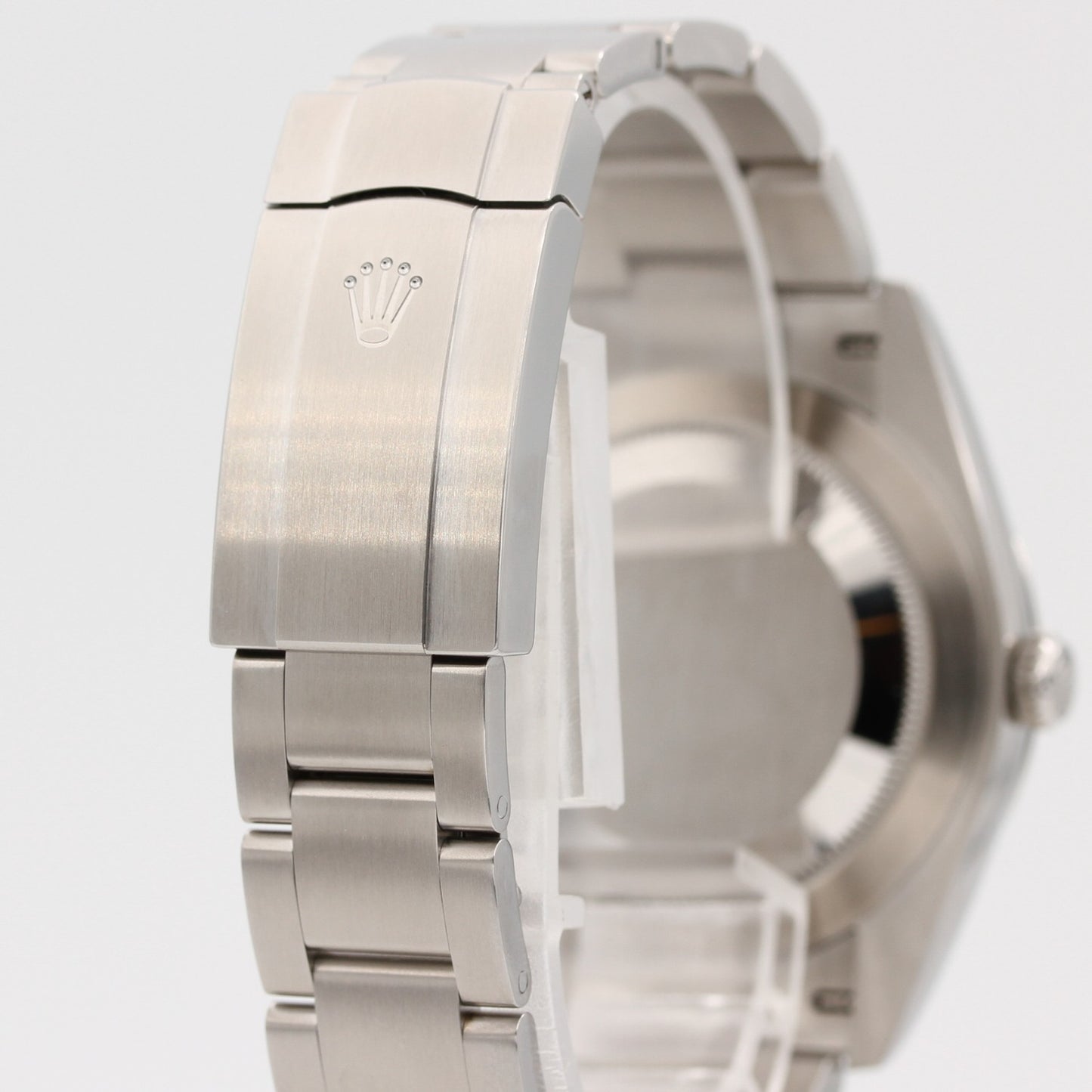 Rolex Oyster Perpetual 41, Grün, ungetragen, 124300, 2023, B+P