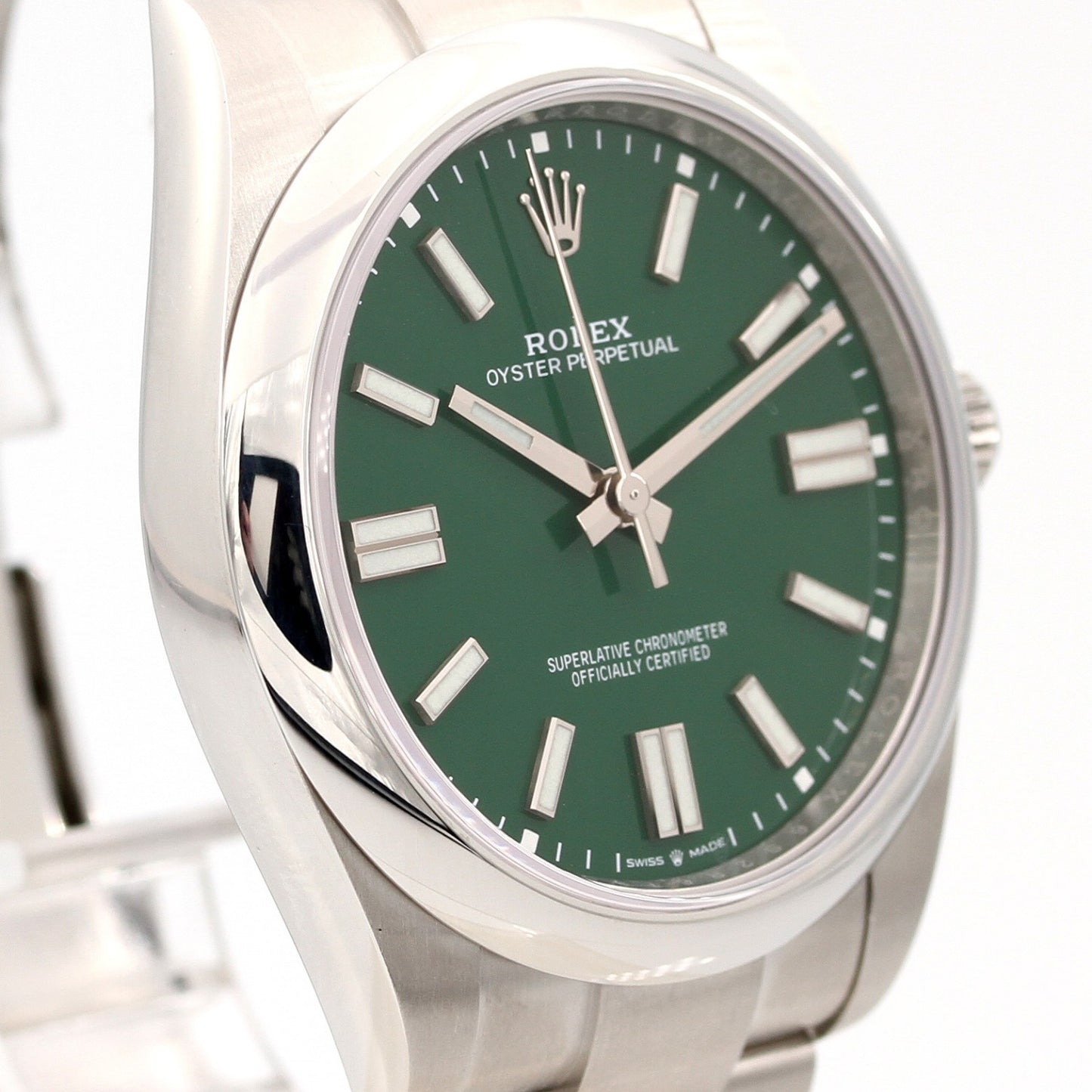 Rolex Oyster Perpetual 41, Grün, ungetragen, 124300, 2023, B+P