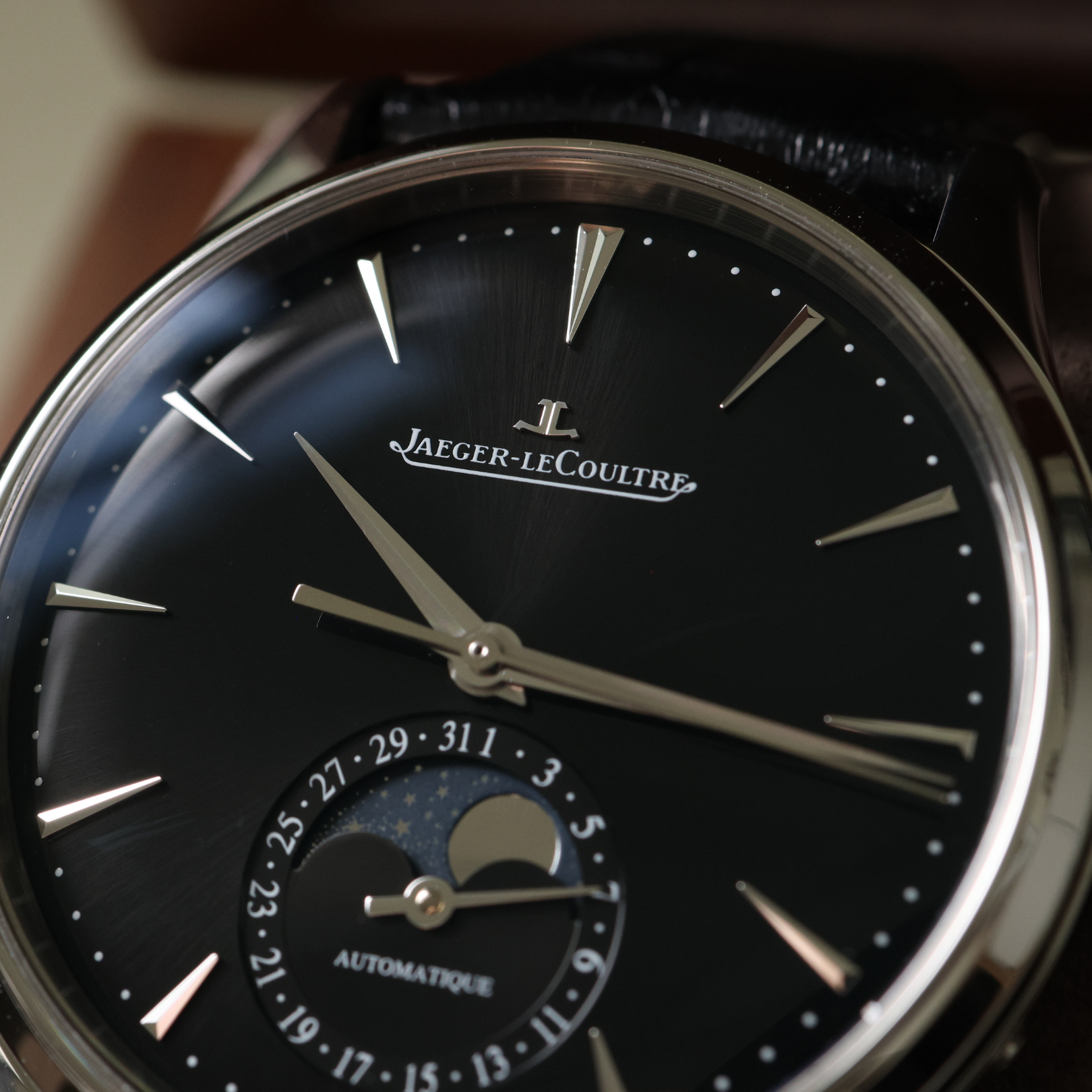 Jaeger-LeCoultre Master Ultra Thin Moon, Black Dial, Edelstahl, Ref. Q1368471, 12-2024, B+P