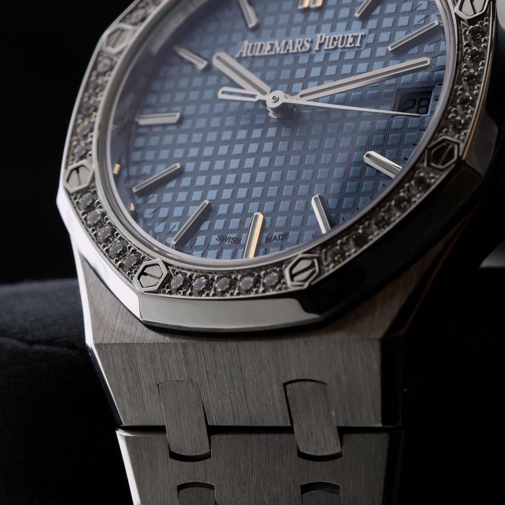 Audemars Piguet Royal Oak, 50th Anniversary, Ice Blue Dial, Diamond Bezel, Ref. 15551ST.ZZ.1356ST.01, 2022, B+P