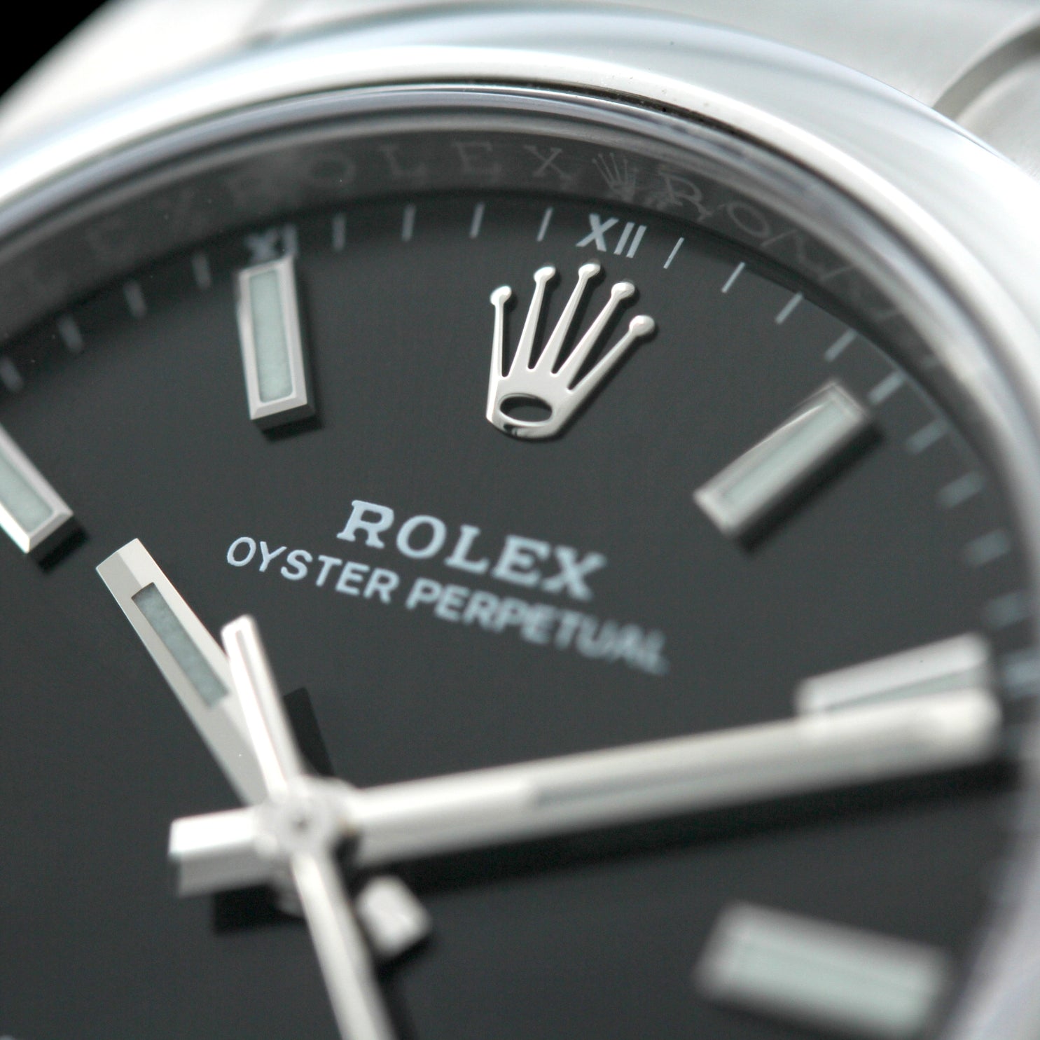 Rolex Oyster Perpetual 34, black, schwarz, Ref. 124200, ungetragen 2023, B+P
