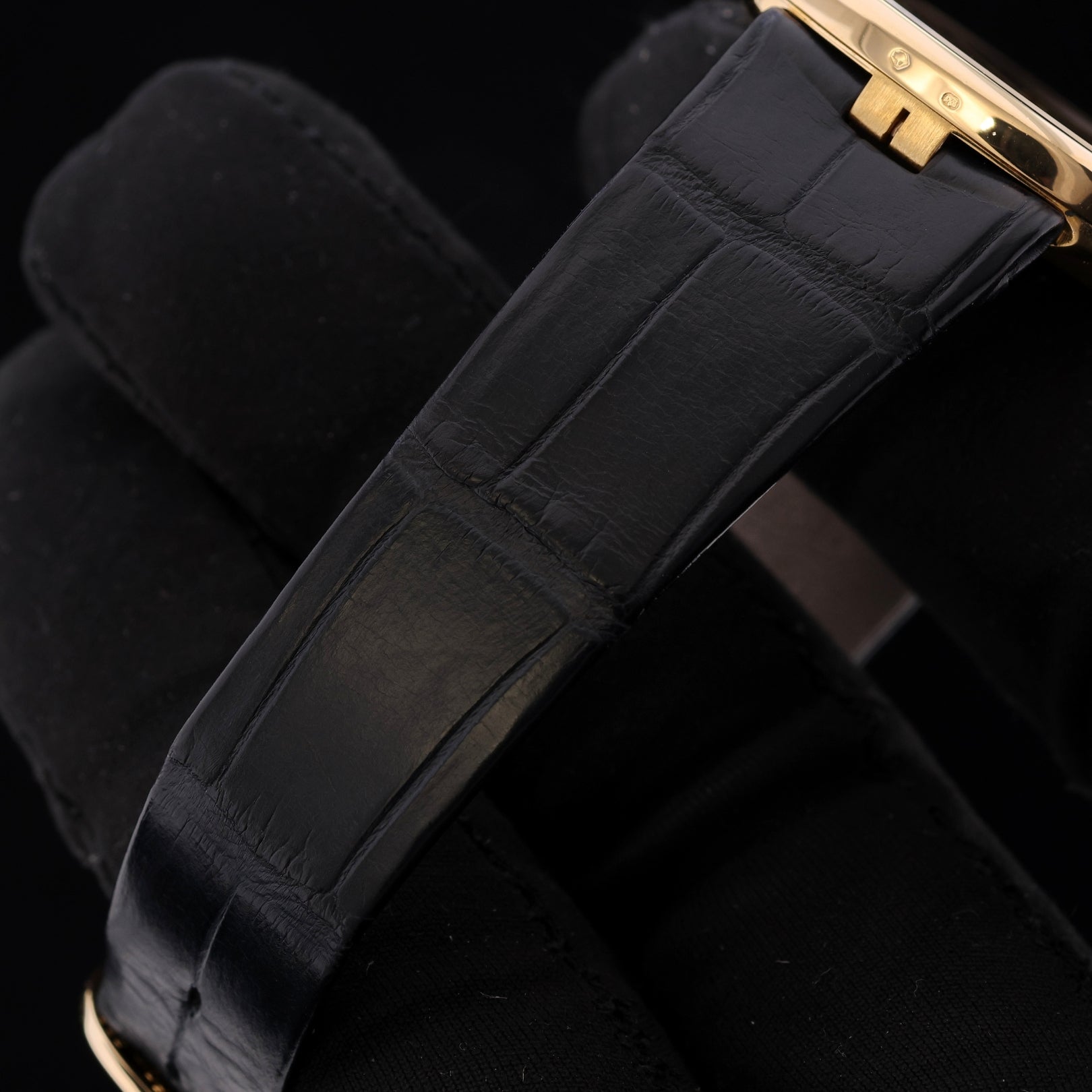 Patek Philippe Ellipse d'Or, Golden Ellipse, Gelbgold, 31.1 x 35.6 mm, Ref. 3738/100J-012, 07-2010, B+P