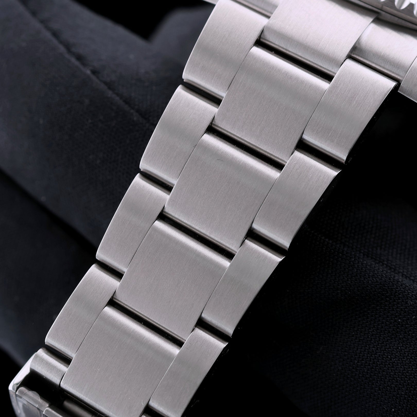 Rolex Submariner Date, Schwarz, LC100, Erstkaufrechnung, Ref. 126610LN, 2023, B+P