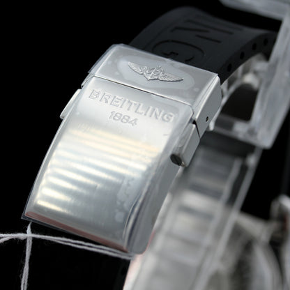 Breitling Avenger Skyland Chrono 45 mm, Kautschukband, Ref. A13380, B+P