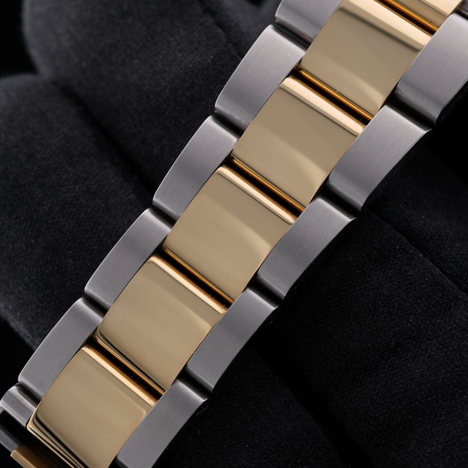 Rolex Daytona Cosmograph, Gold/Stahl, White Dial, Ref. 126503, 2025, B+P