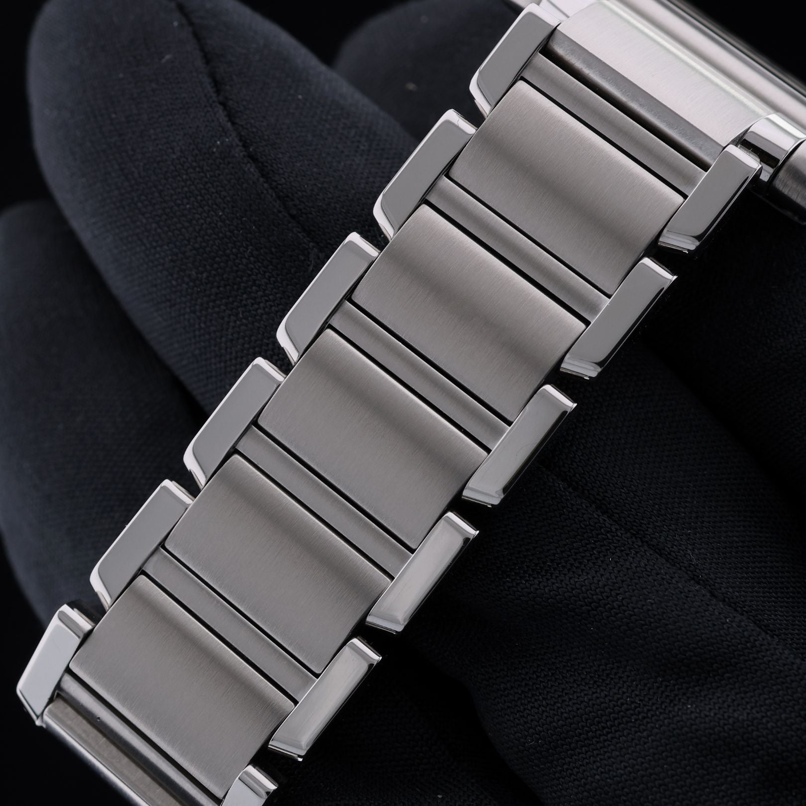 Cartier Tank Française, Medium Size, Edelstahl, 25x30mm, Ref. 2465, mit Box