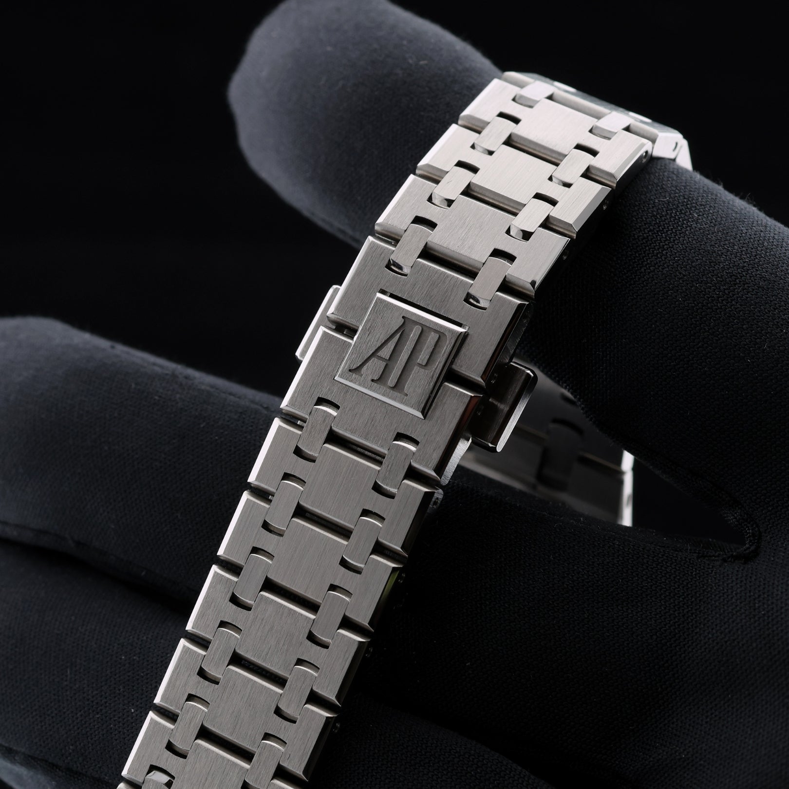 Audemars Piguet Royal Oak, 50th Anniversary, Ice Blue Dial, Diamond Bezel, Ref. 15551ST.ZZ.1356ST.01, 2022, B+P