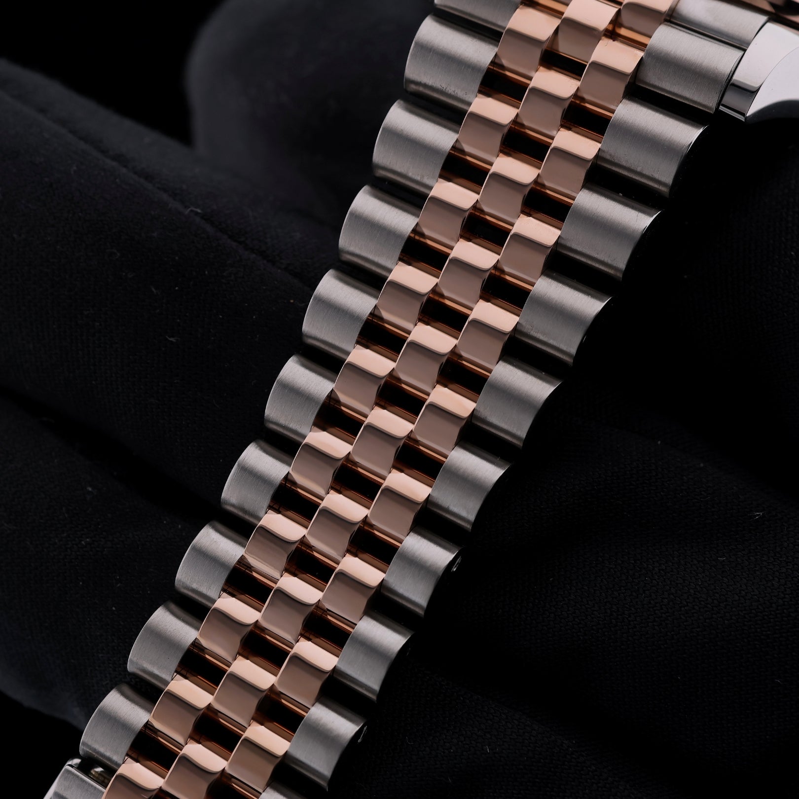 Rolex Datejust 36, Brillantlünette, Jubilee, Chocolate Jubilee Diamond Dial, Ref. 126281RBR, 12-2021, B+P