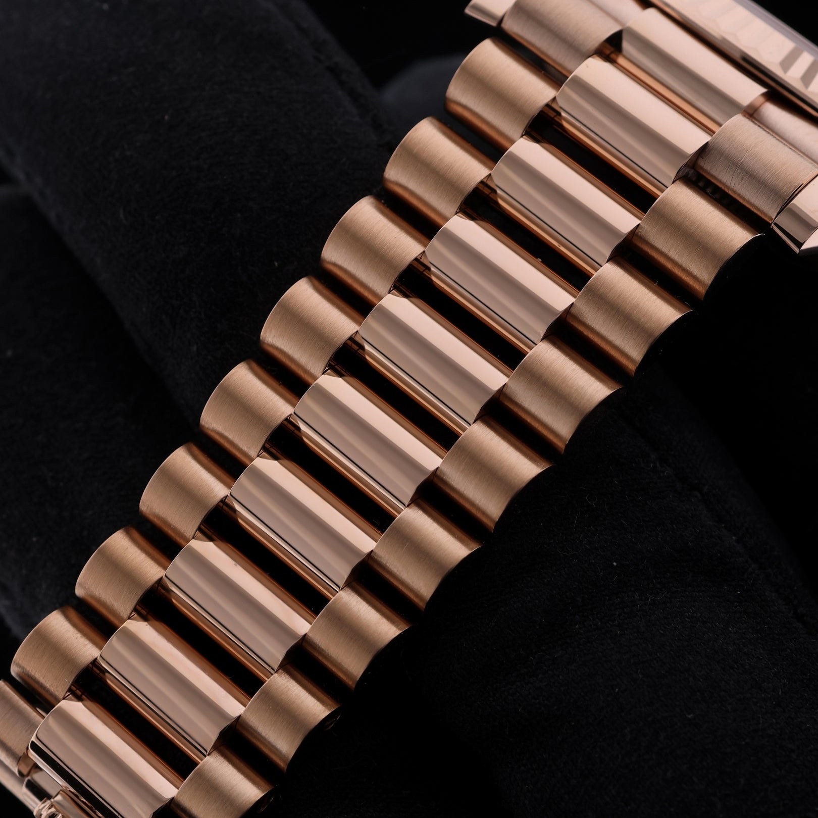 Rolex Day-Date 40, Everose Gold, Olive Green Dial, Ref. 228235, 2023, B+P