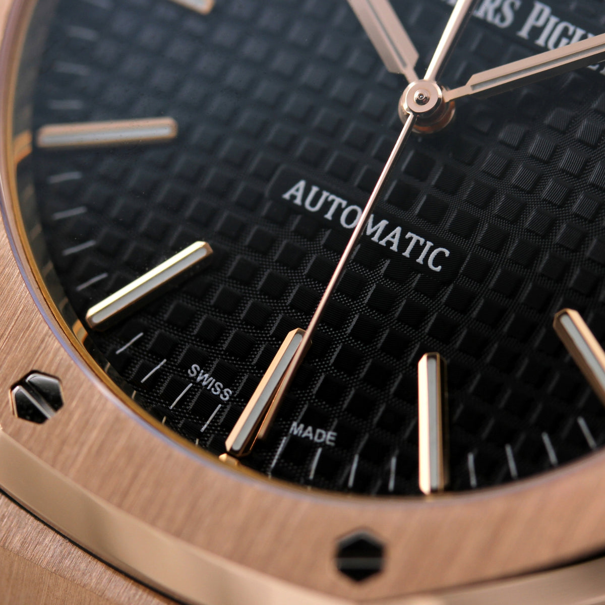 Audemars Piguet Royal Oak, Rosegold, Black Dial, Ref. 15400OR.OO.D002CR.01, 2015, B+P