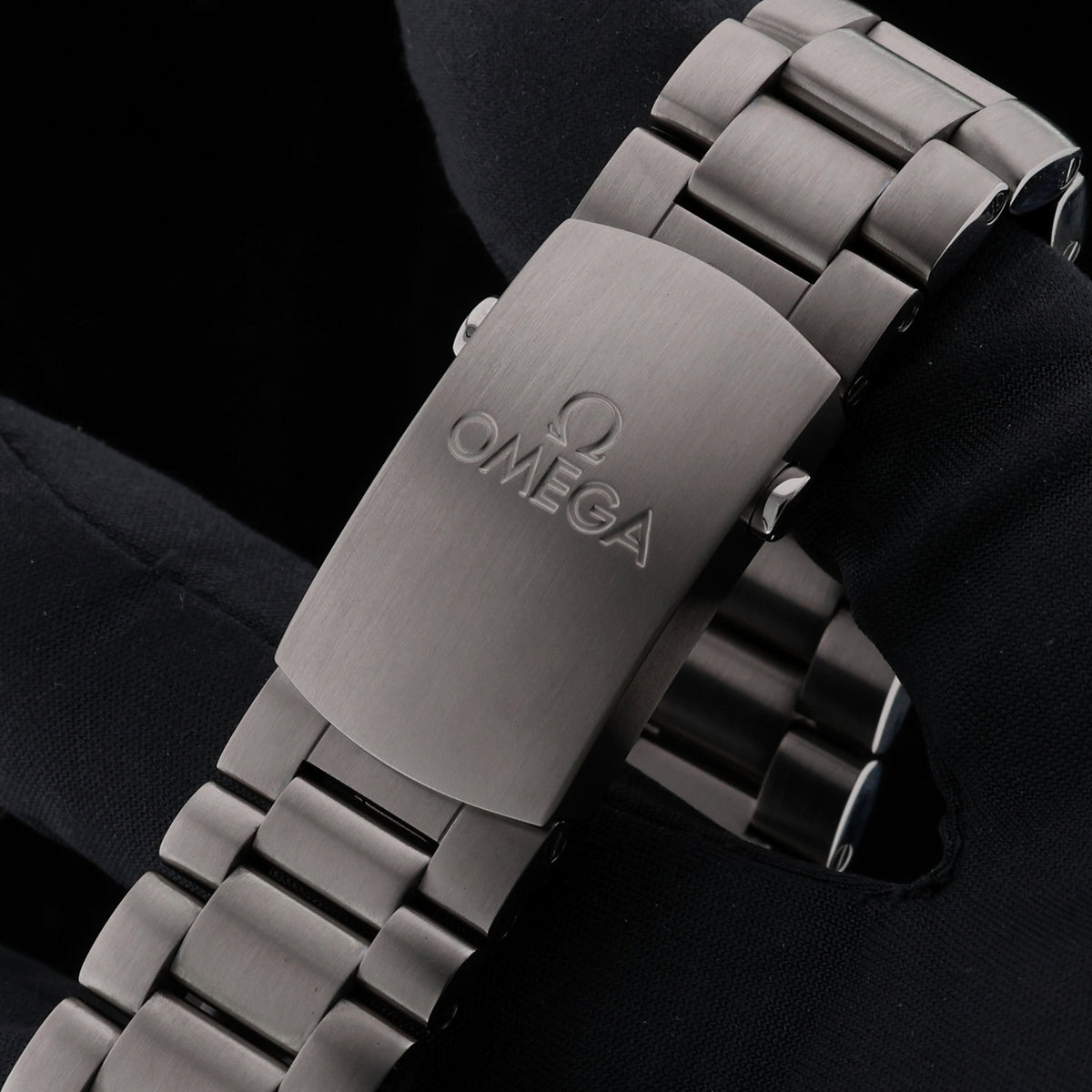 Omega Seamaster Planet Ocean, 600M, Co-Axial, Titan, Ref. 232.90.46.21.03.001, 12-2015, B+P