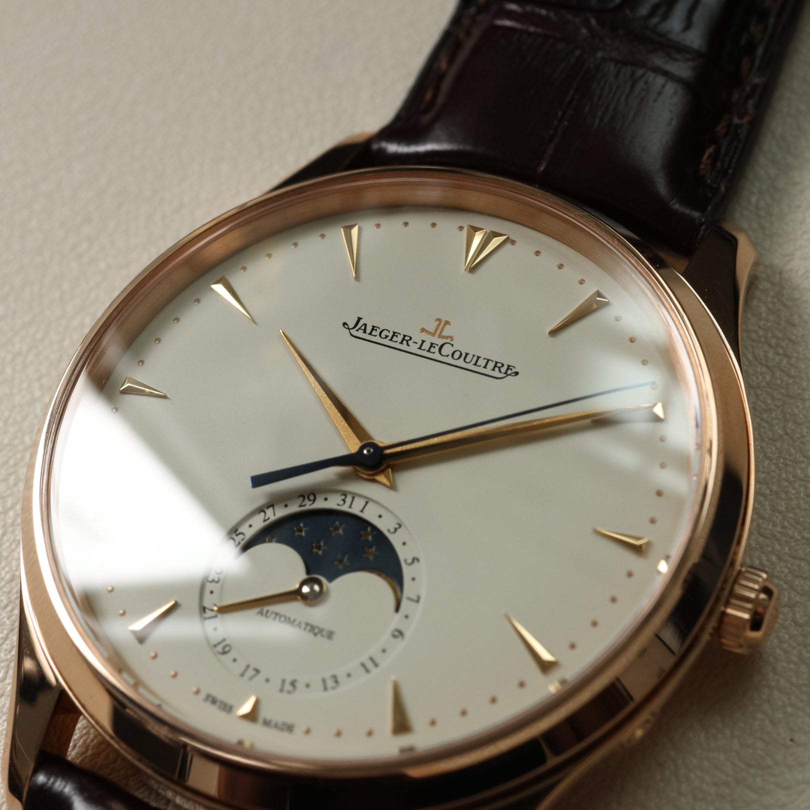 Jaeger-LeCoultre Master Ultra Thin Moon, Roségold, 39mm, Ref. Q1362520, 09-2024, B+P