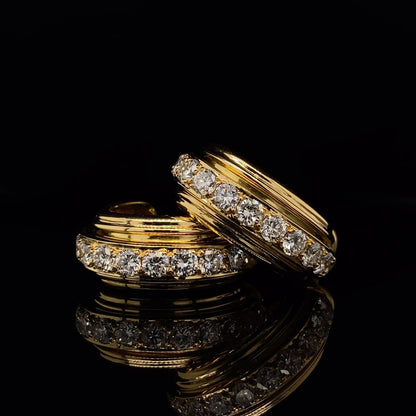 Piaget Possession creole earrings, yellow gold with 6 brilliant-cut diamonds