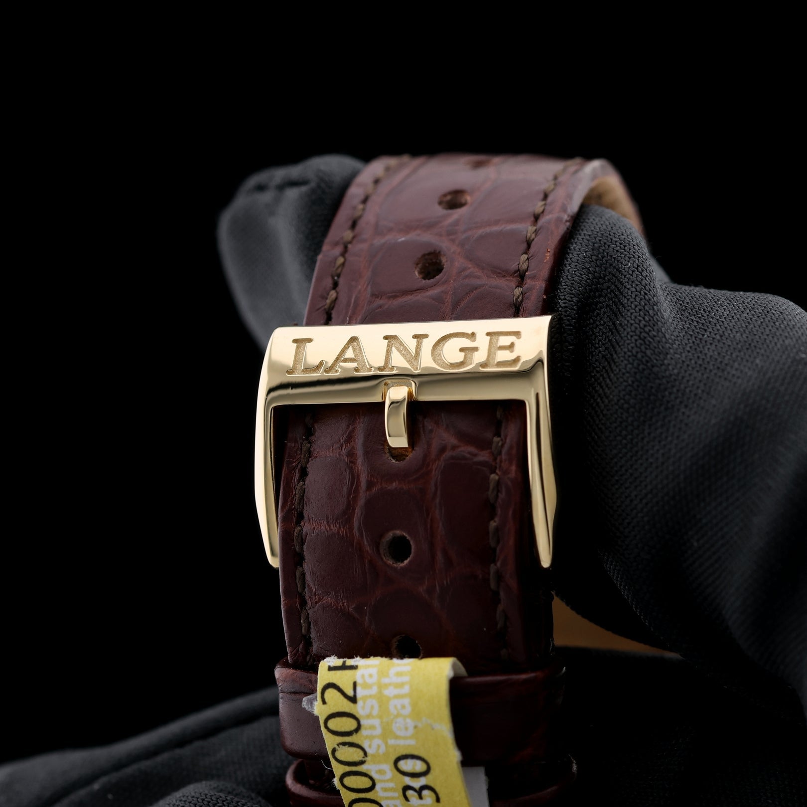 A. Lange & Söhne 1815 in 750er Gelbgold, Ref. 206.021, 05 - 2004, B+P - LUXUHRIA