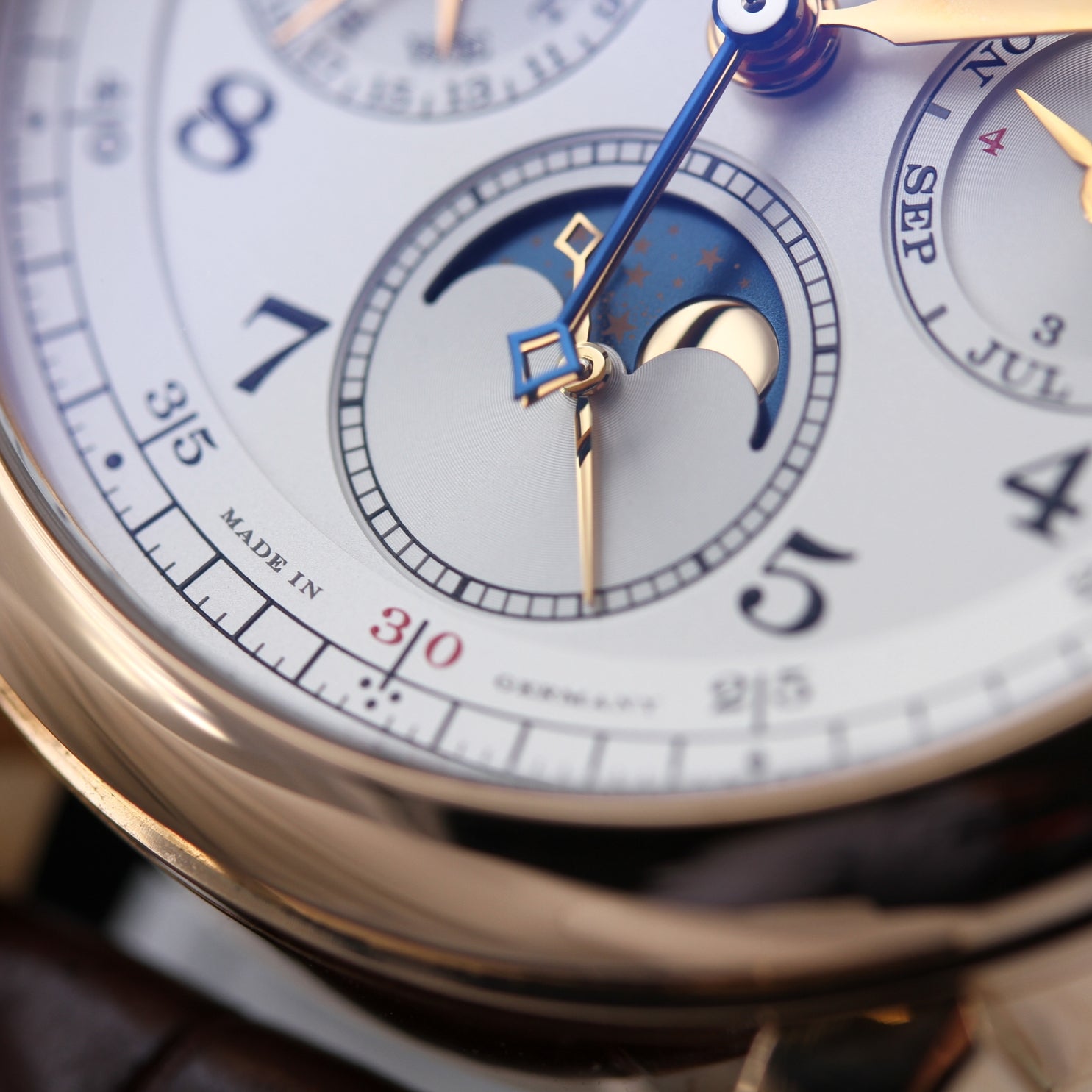 A. Lange & Söhne 1815 in Rosegold 42mm, Rattrapante Perpetual Calendar, Ref. 421.032FE, 2020, B+P - LUXUHRIA