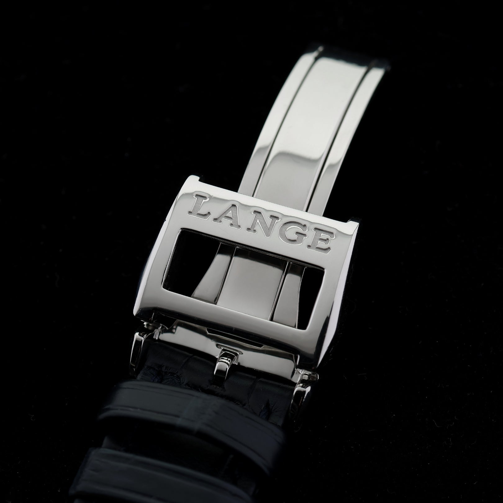 A. Lange & Söhne Datograph Perpetual, 950er Platin, ALS - Service 10/2024, Ref. 410.025E, B+P - LUXUHRIA