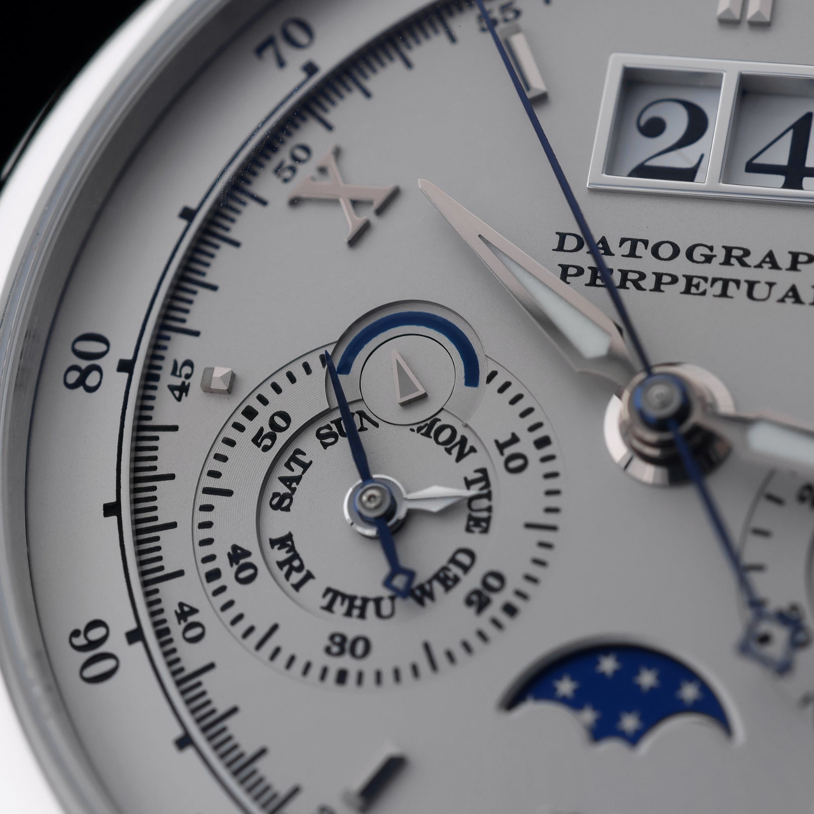 A. Lange & Söhne Datograph Perpetual, 950er Platin, ALS - Service 10/2024, Ref. 410.025E, B+P - LUXUHRIA