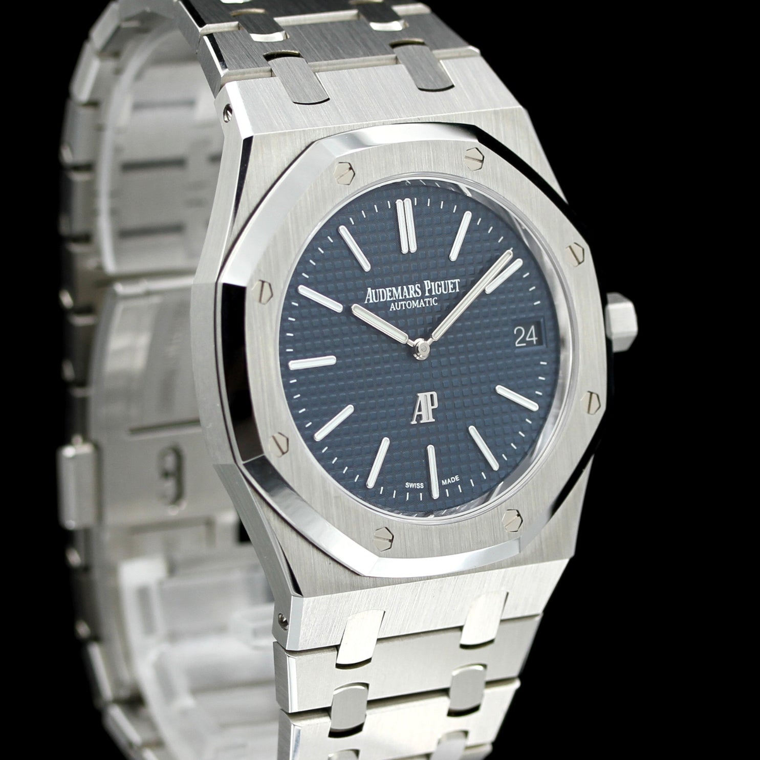 Audemars Piguet Royal Oak Jumbo "50th Anniversary" Extra - thin, 39 mm, Ref. 16202ST.OO.1240ST.01, B+P 2023 - LUXUHRIA