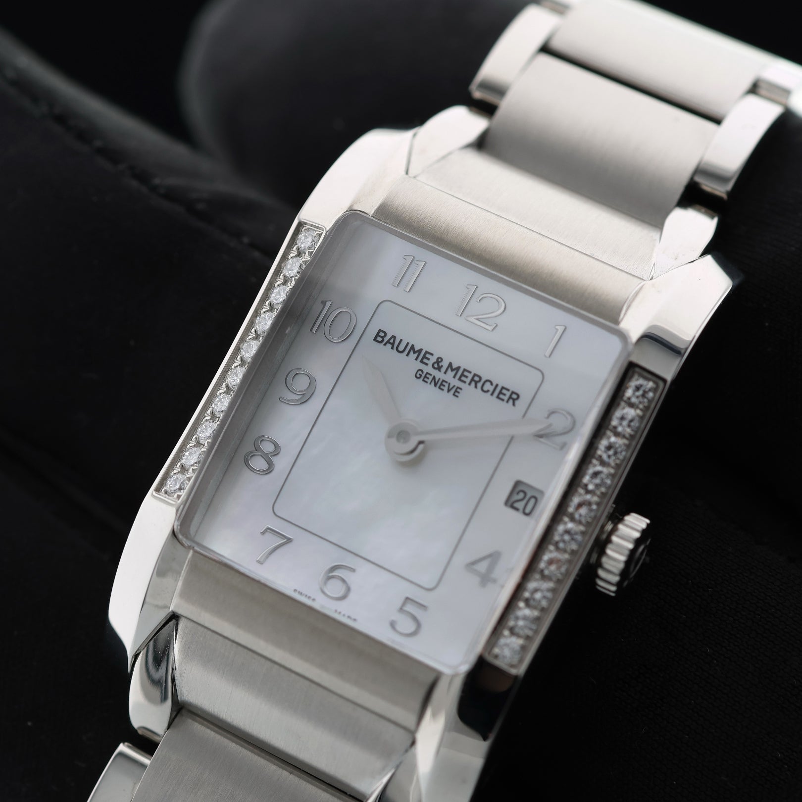 Baume & Mercier Hampton Ladies Diamonds mit Perlmutt, 2022, M0A10051 - LUXUHRIA