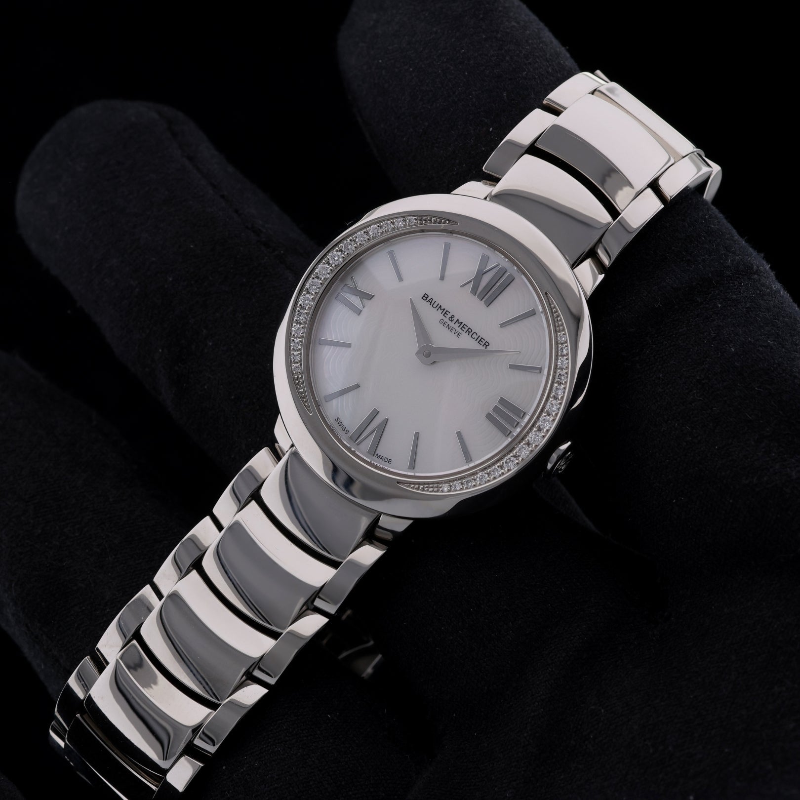 Baume & Mercier Promesse, 30 Diamonds, Perlmutt Dial, Ref. M0A10160, 12 - 2019, B+P - LUXUHRIA