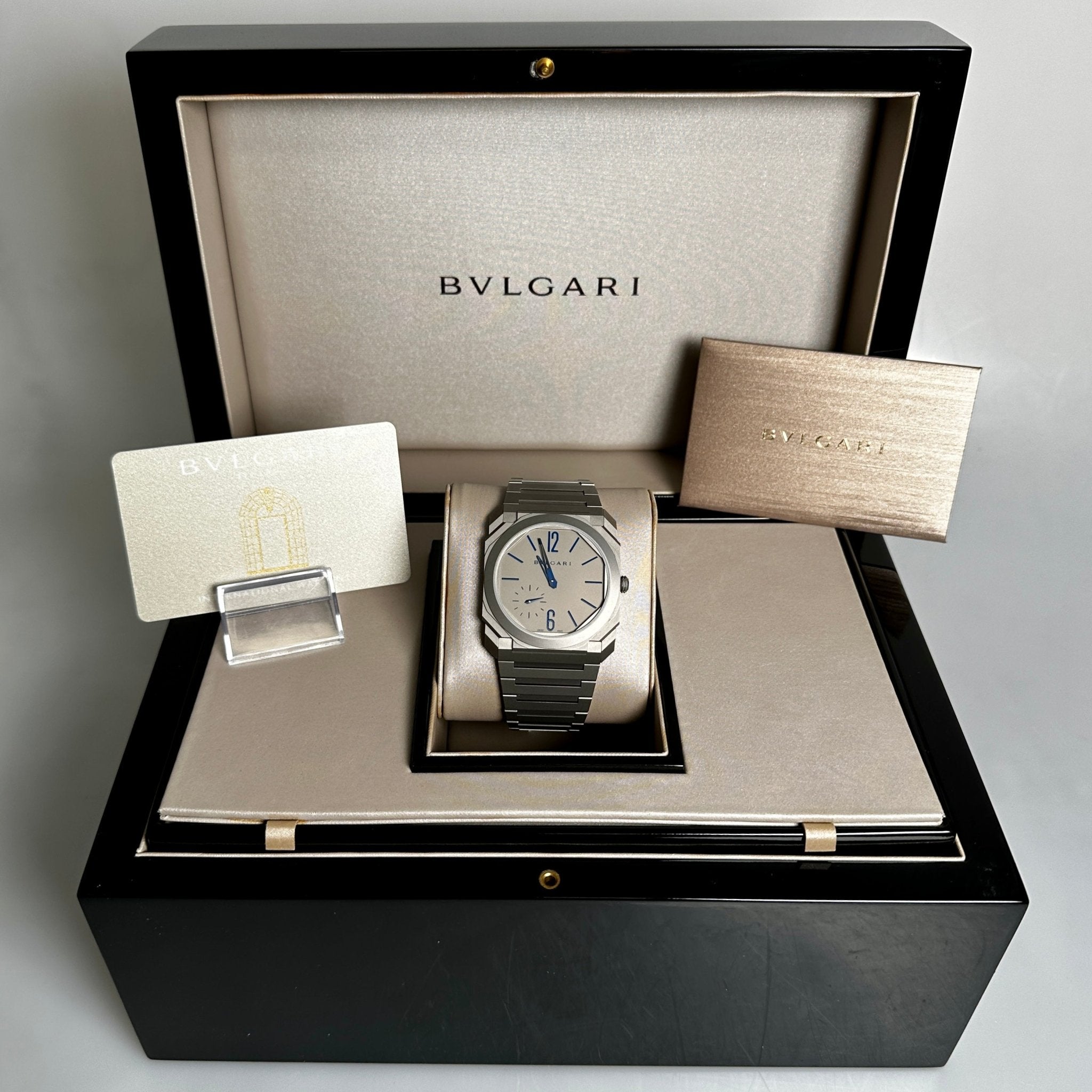 Bulgari Octa Finissimo, limited 1 out of 200, Ref. 102945, 2019, B+P - LUXUHRIA